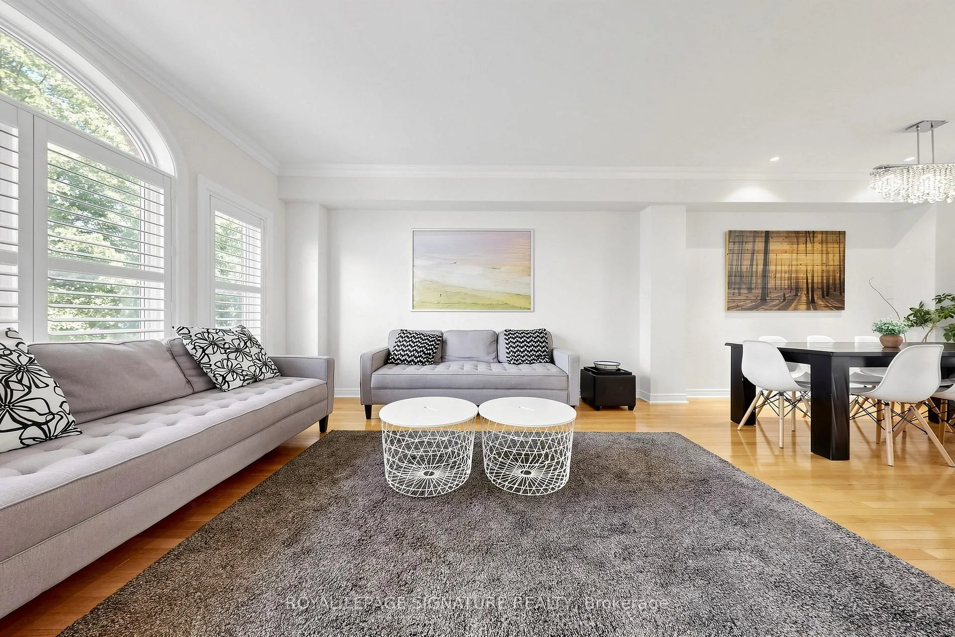 Photo 5 of 55 San Remo Terrace, Etobicoke, Mimico — HOMEH