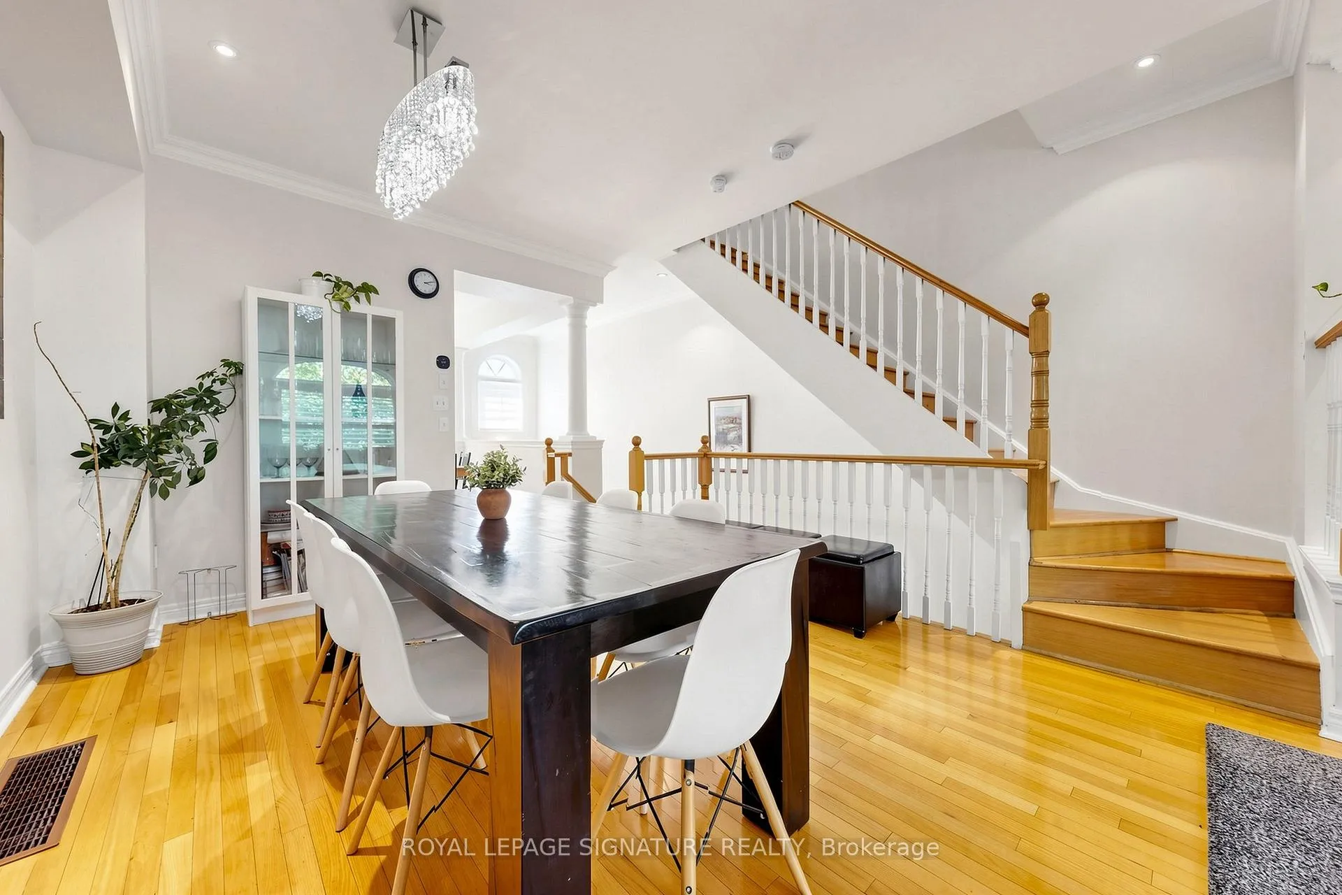 Photo 9 of 55 San Remo Terrace, Etobicoke, Mimico — HOMEH