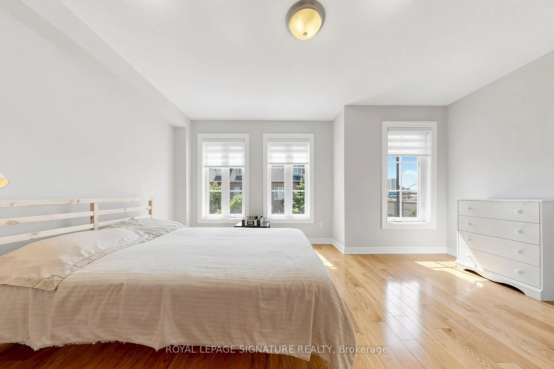 Photo 17 of 55 San Remo Terrace, Etobicoke, Mimico — HOMEH