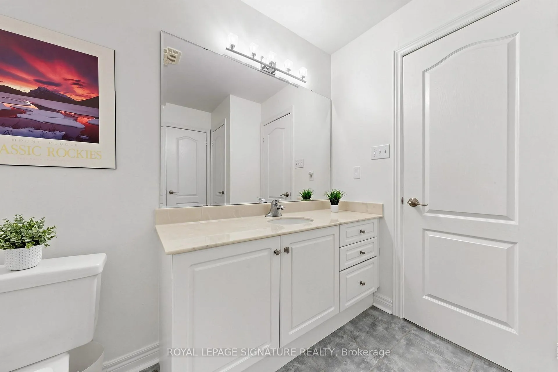 Photo 18 of 55 San Remo Terrace, Etobicoke, Mimico — HOMEH