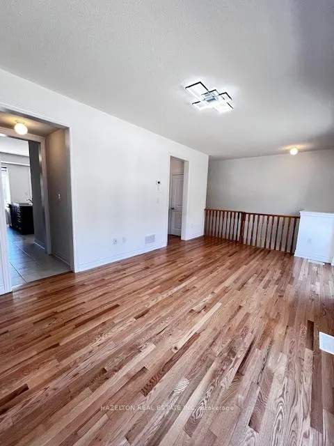 Photo 10 of 36 Steamboat Way, Whitby, Port Whitby — HOMEH