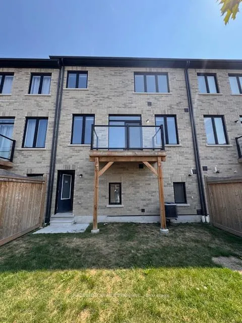 Photo 26 of 36 Steamboat Way, Whitby, Port Whitby — HOMEH