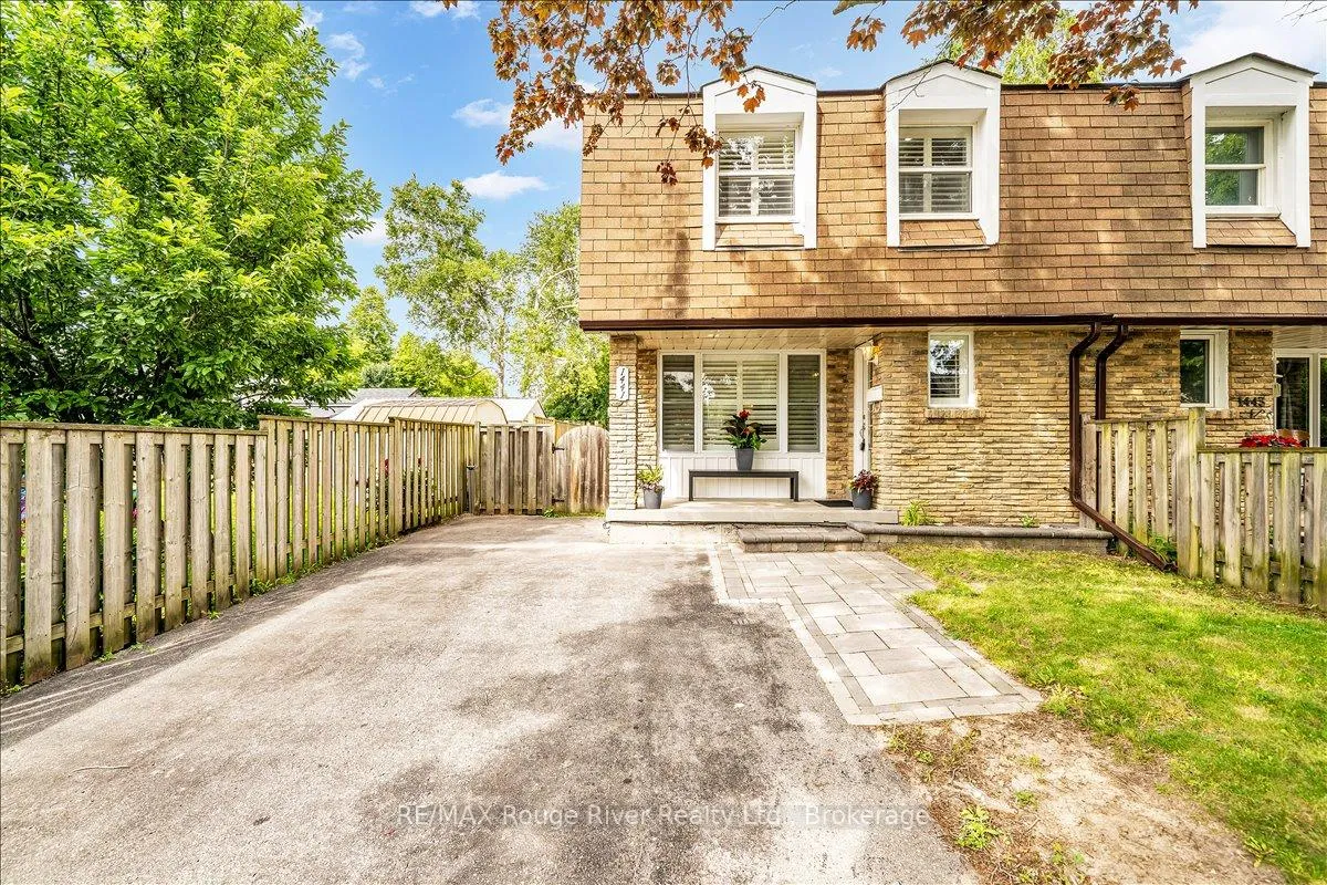 Photo 2 of 1441 Wecker Drive, Oshawa, Lakeview — HOMEH
