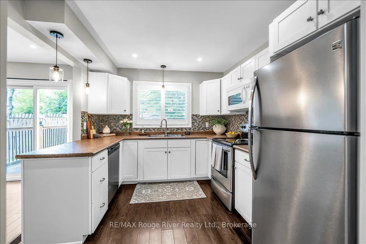 Photo 12 of 1441 Wecker Drive, Oshawa, Lakeview — HOMEH