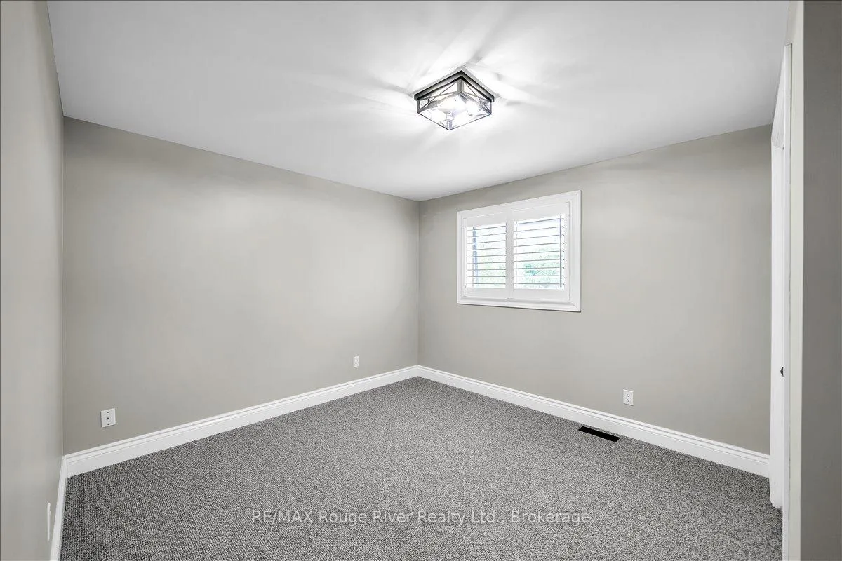 Photo 19 of 1441 Wecker Drive, Oshawa, Lakeview — HOMEH