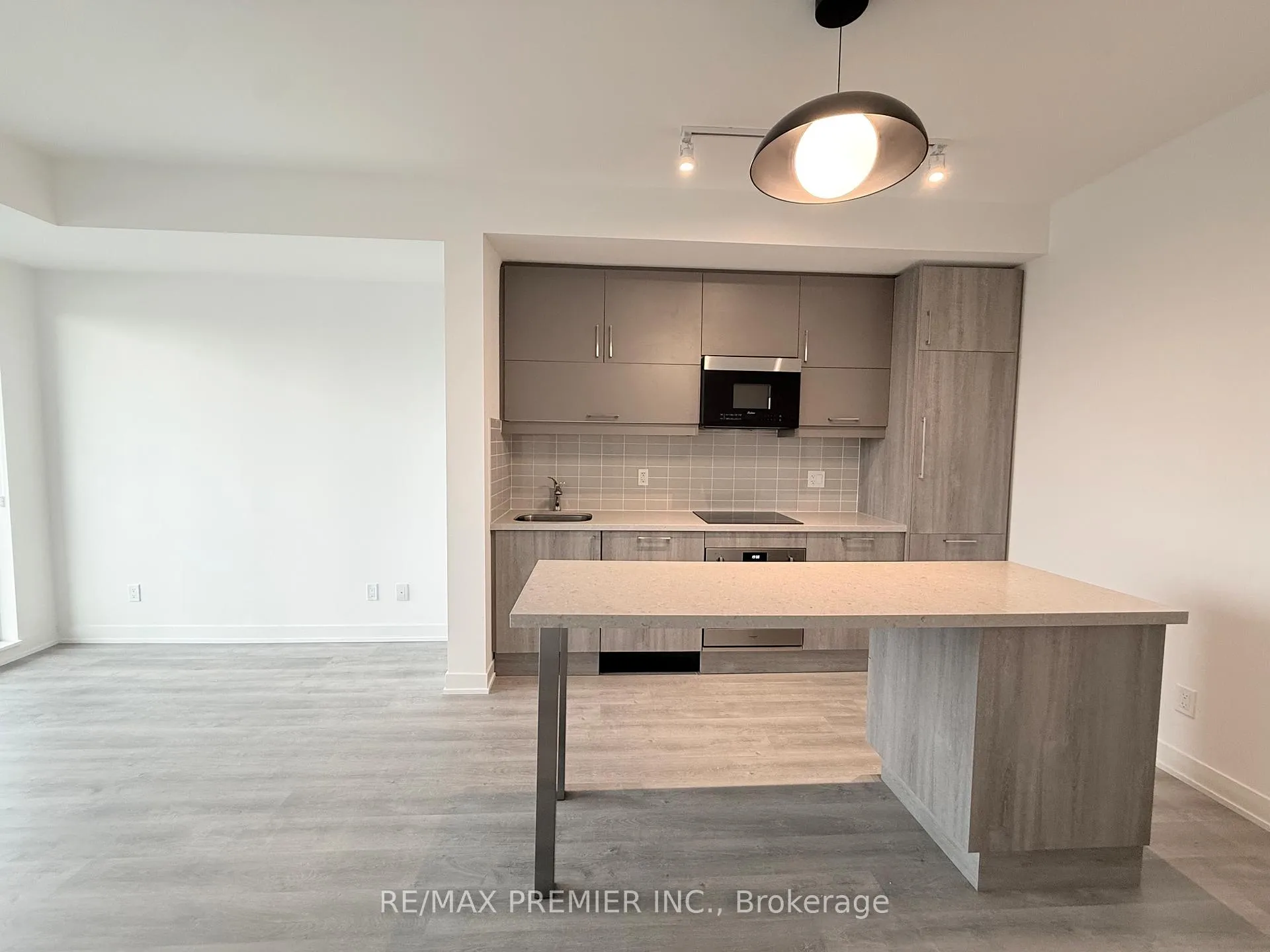 Photo 7 of Unit 1509, 292 Verdale Crossing, Markham, Unionville — HOMEH