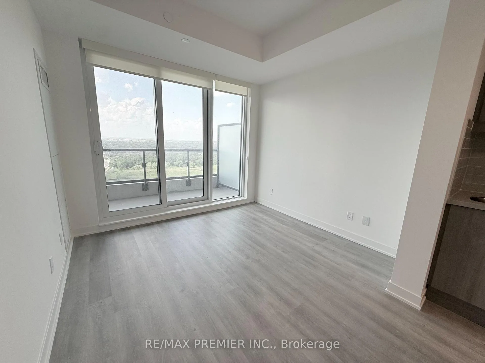 Photo 9 of Unit 1509, 292 Verdale Crossing, Markham, Unionville — HOMEH