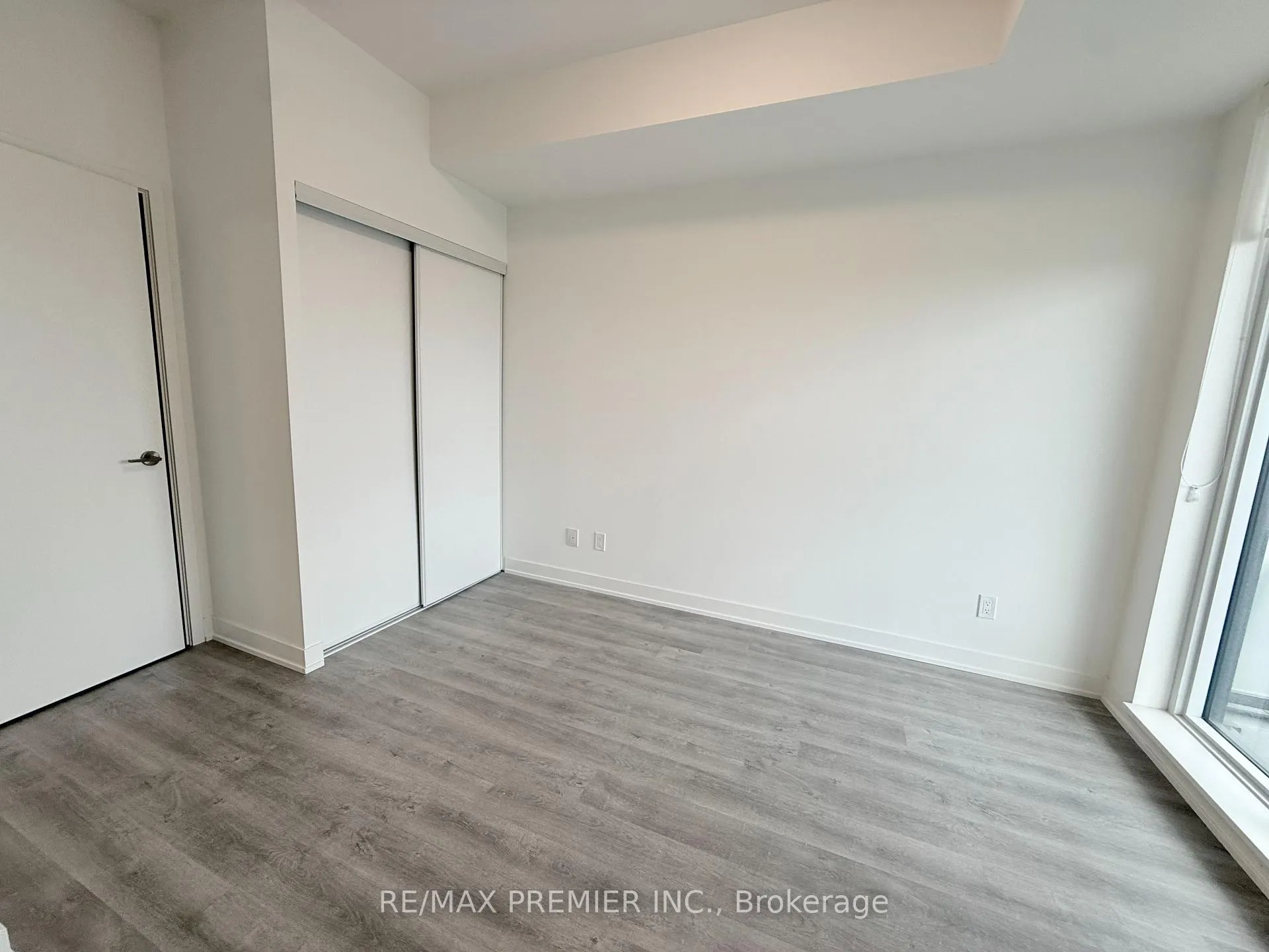 Photo 13 of Unit 1509, 292 Verdale Crossing, Markham, Unionville — HOMEH