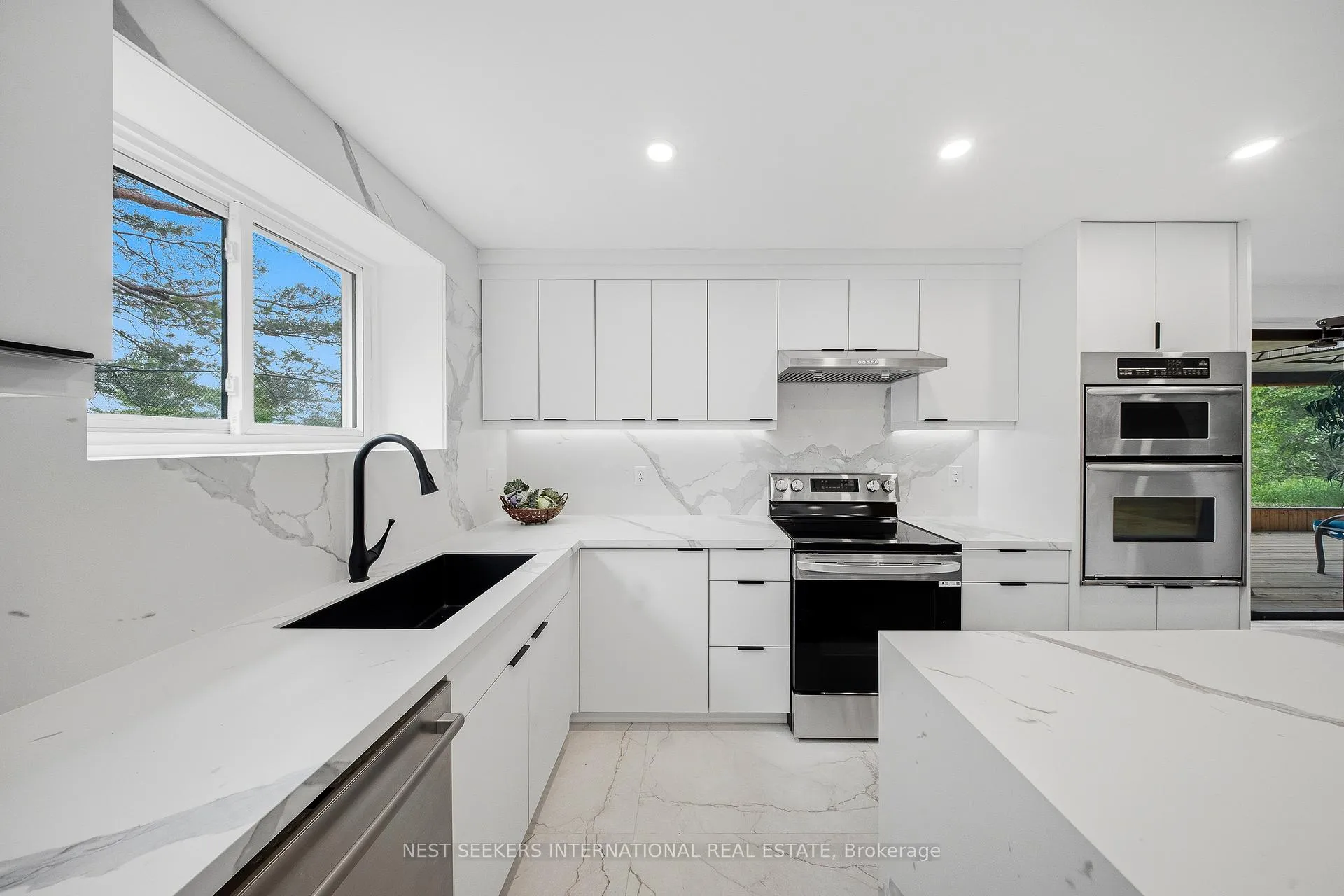 Photo 14 of 17520 Keele Street, King, Rural King — HOMEH
