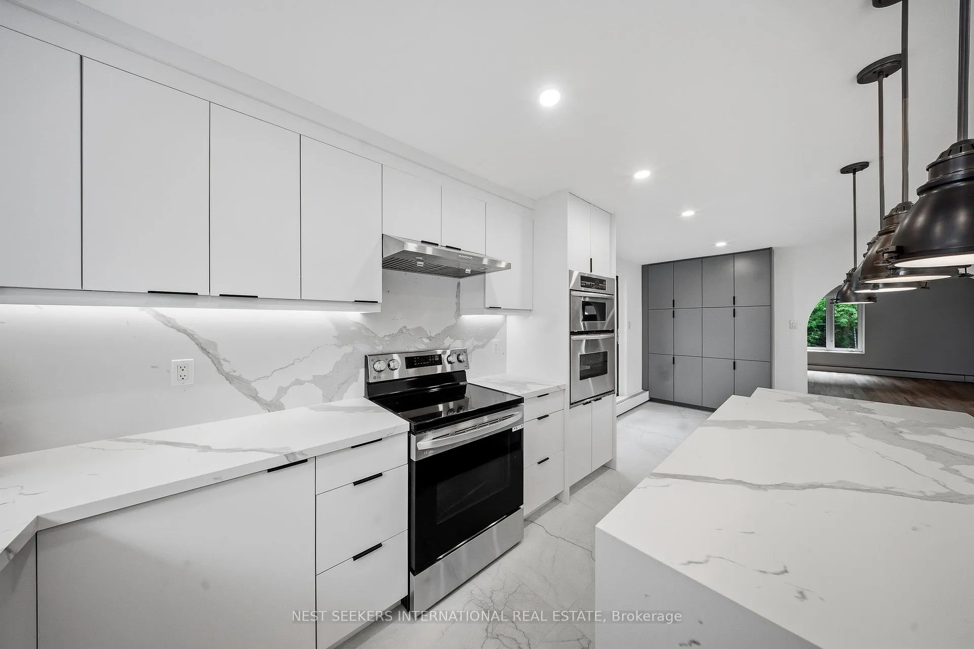 Photo 16 of 17520 Keele Street, King, Rural King — HOMEH