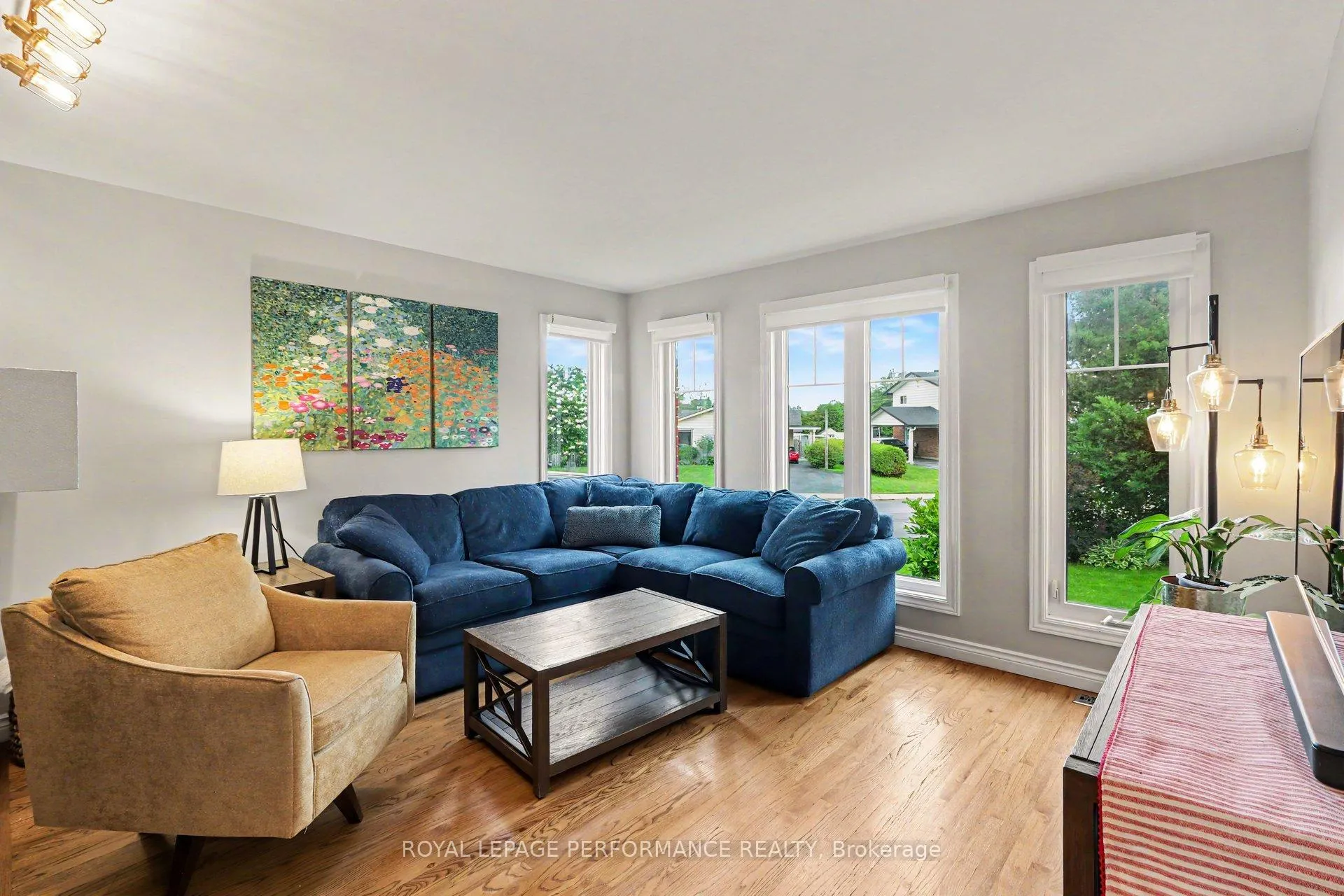 Photo 3 of 1444 Charlebois Avenue, Ottawa, Bilberry Creek/Queenswood Heights — HOMEH