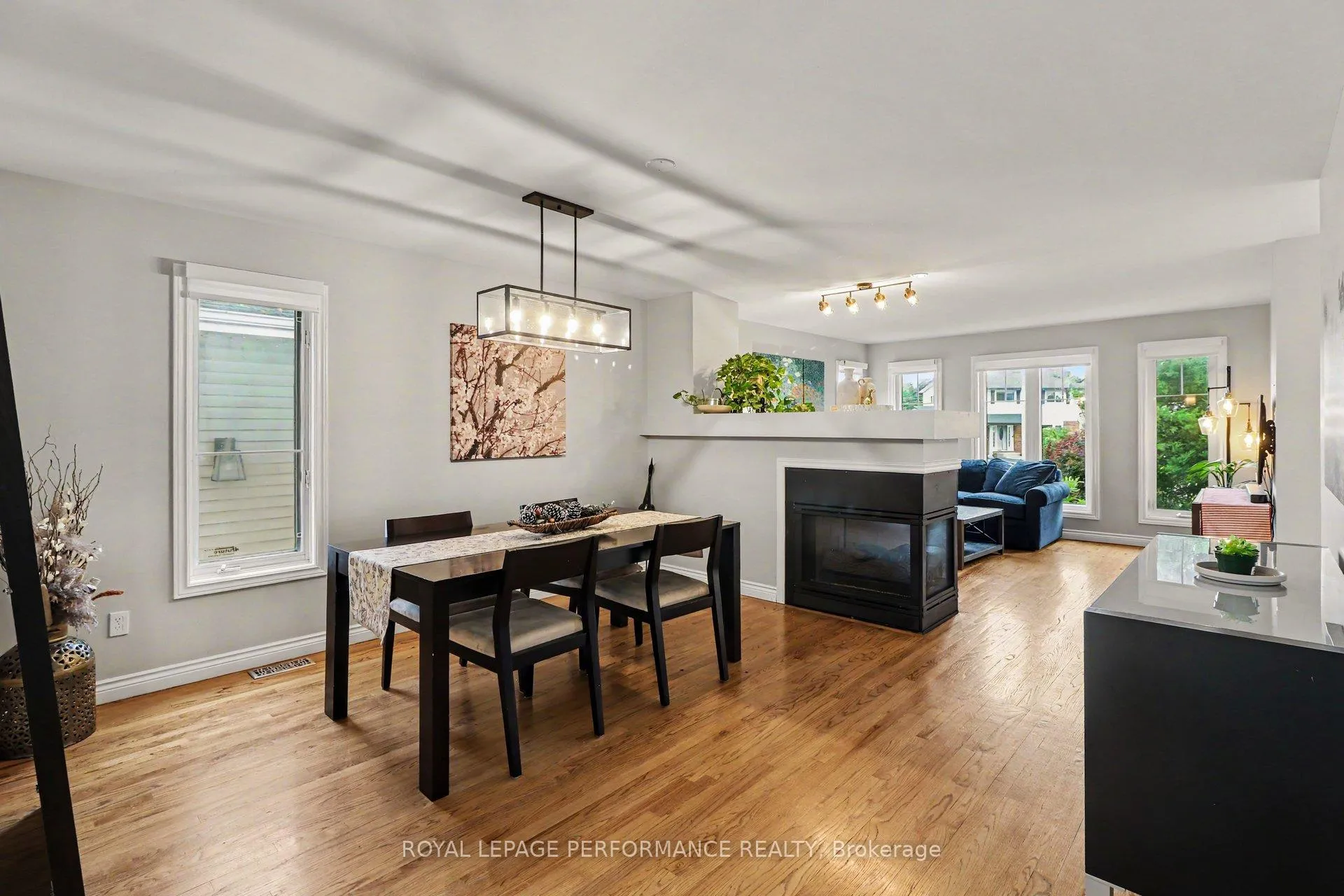 Photo 6 of 1444 Charlebois Avenue, Ottawa, Bilberry Creek/Queenswood Heights — HOMEH