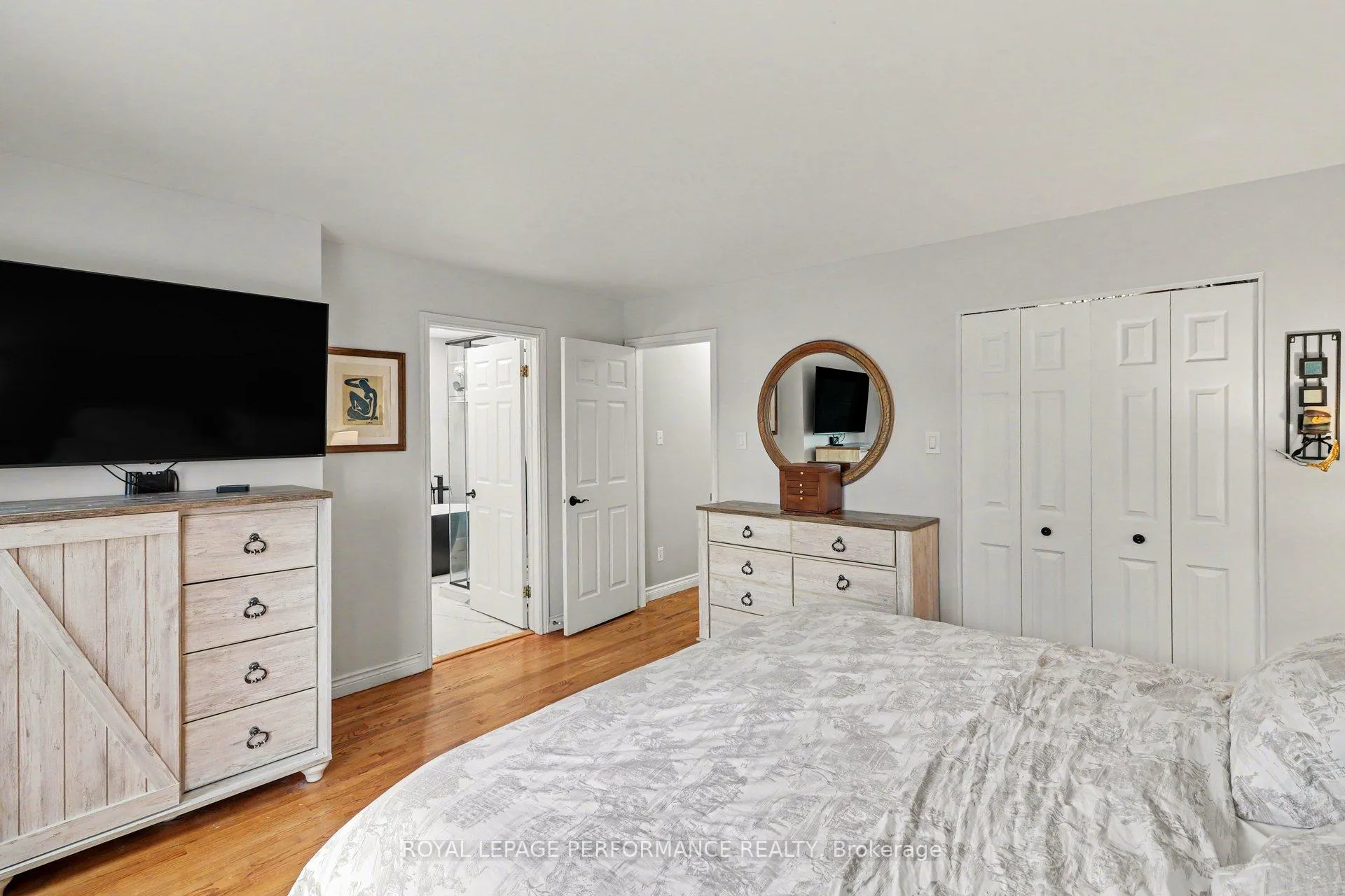 Photo 18 of 1444 Charlebois Avenue, Ottawa, Bilberry Creek/Queenswood Heights — HOMEH