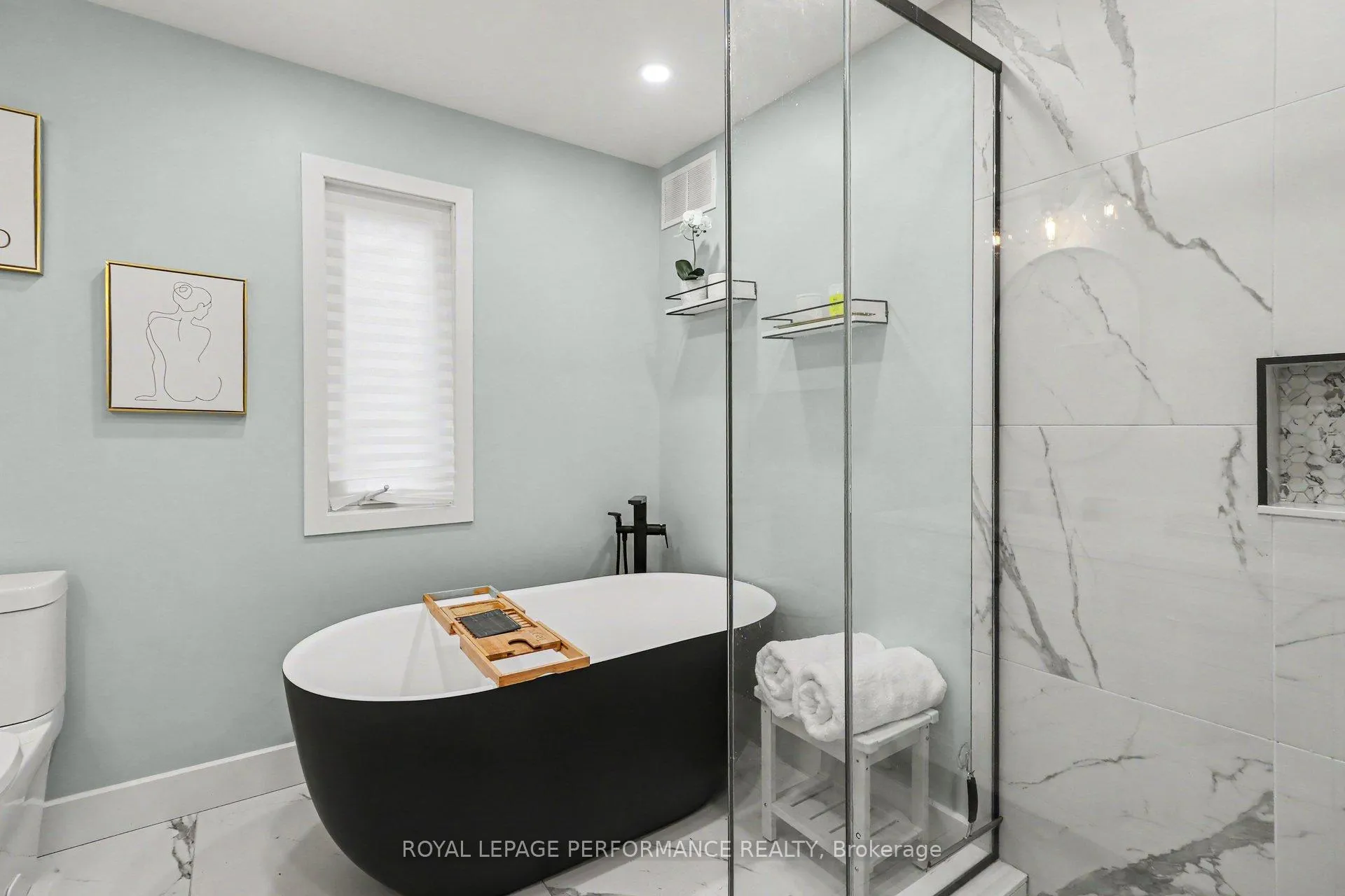 Photo 20 of 1444 Charlebois Avenue, Ottawa, Bilberry Creek/Queenswood Heights — HOMEH