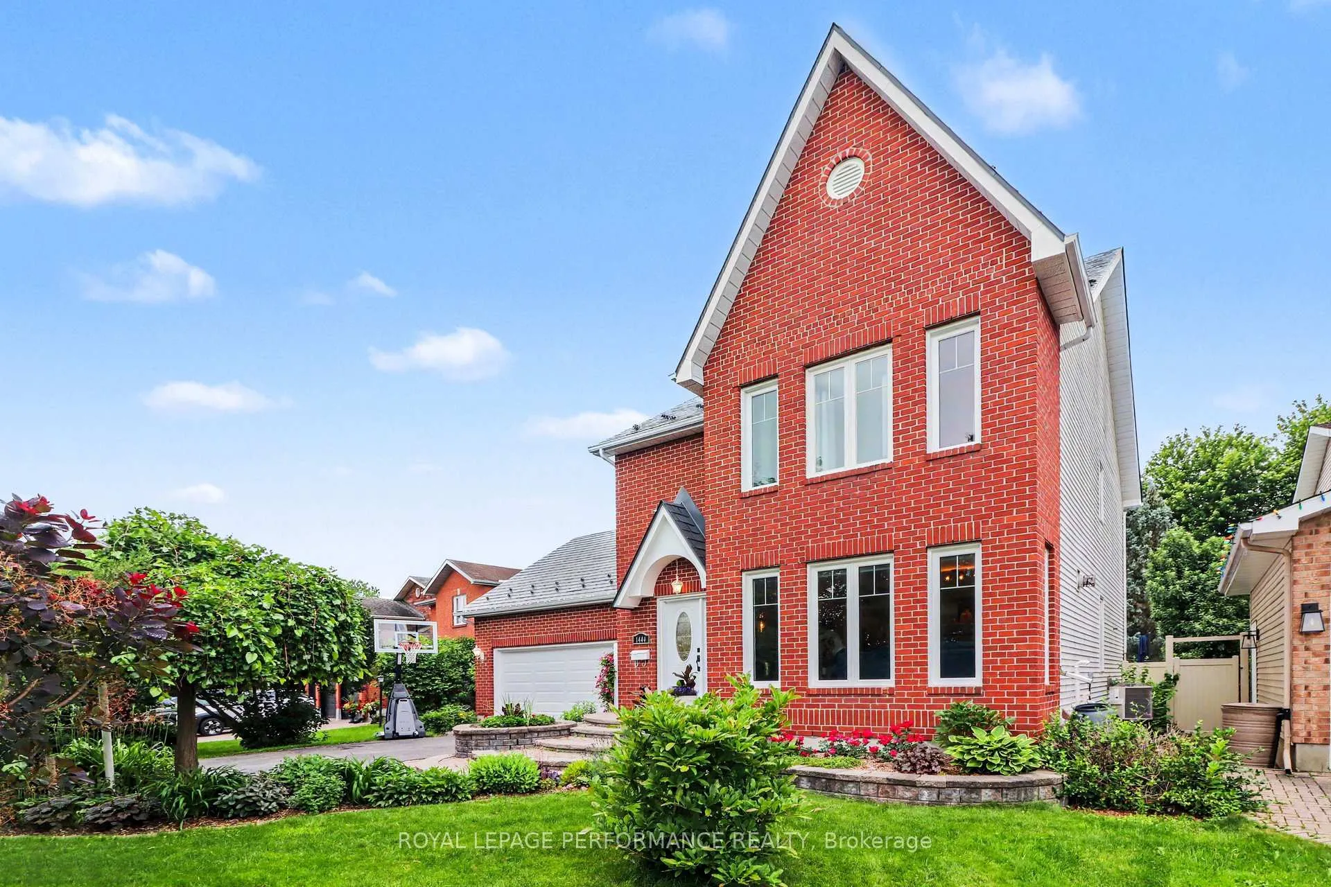 Photo 39 of 1444 Charlebois Avenue, Ottawa, Bilberry Creek/Queenswood Heights — HOMEH