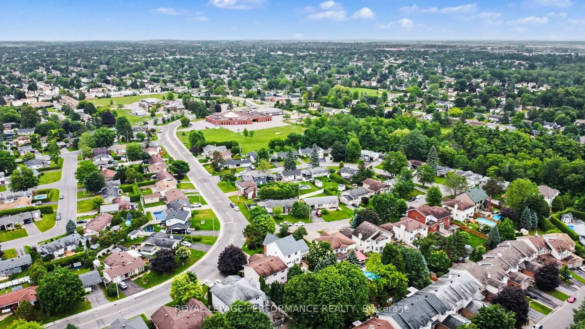 Photo 43 of 1444 Charlebois Avenue, Ottawa, Bilberry Creek/Queenswood Heights — HOMEH