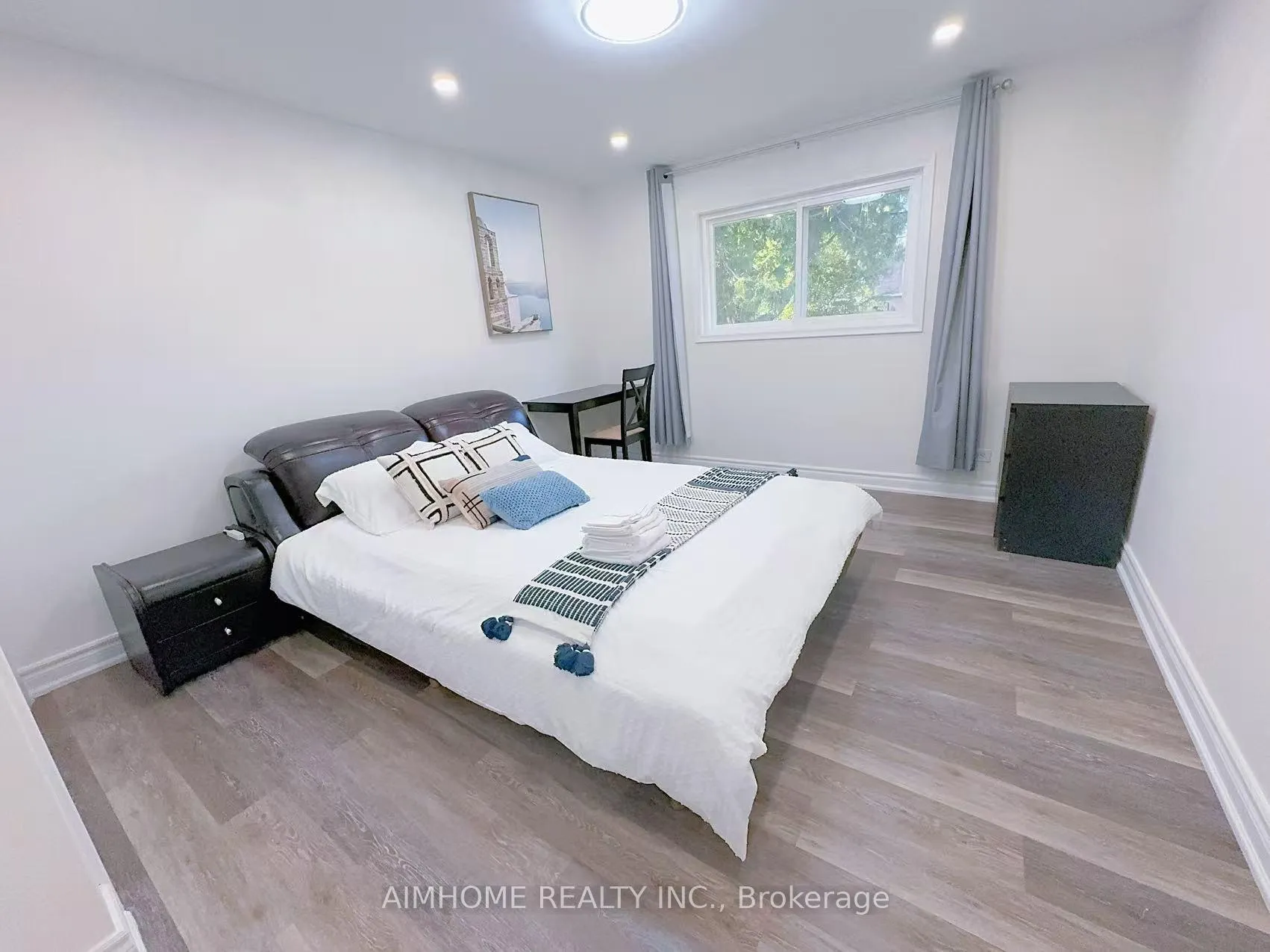 Photo 5 of 151 Riveredge Drive, Georgina, Keswick North — HOMEH