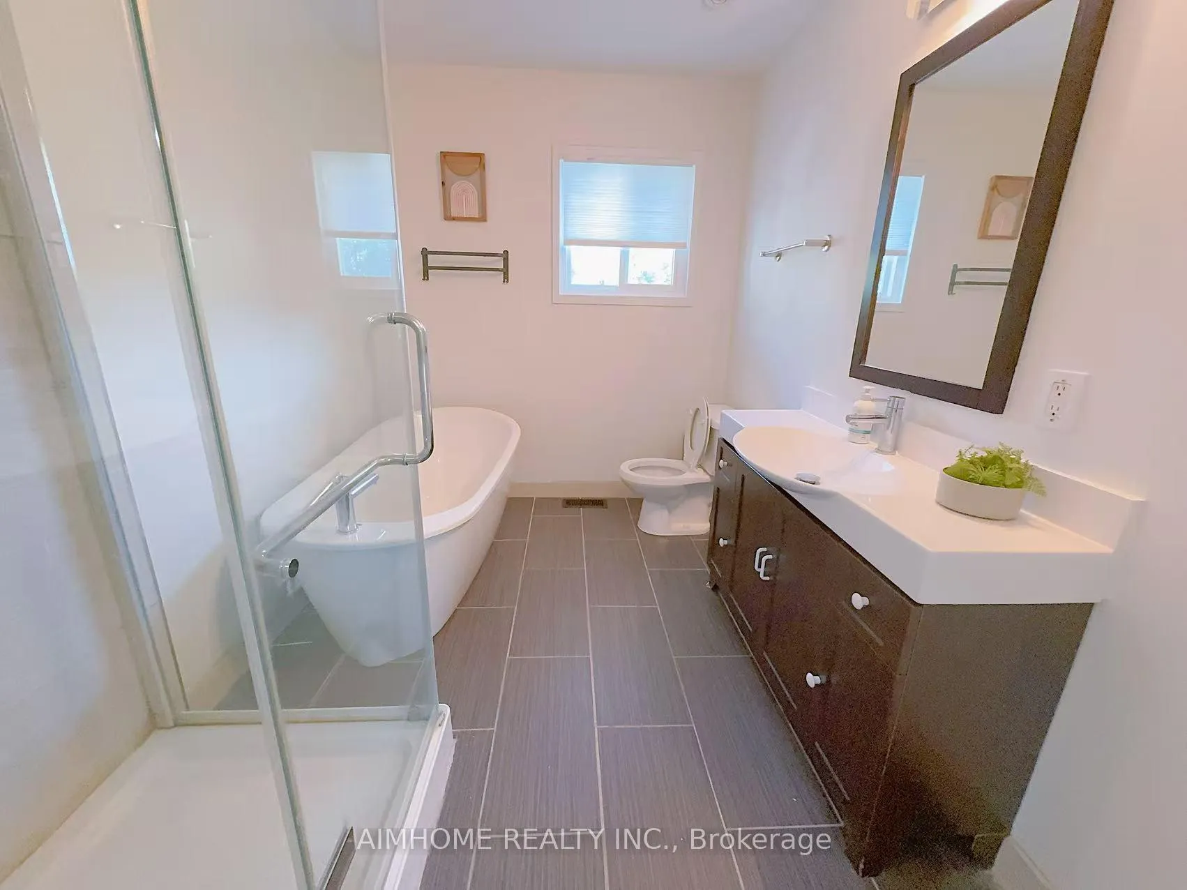 Photo 16 of 151 Riveredge Drive, Georgina, Keswick North — HOMEH