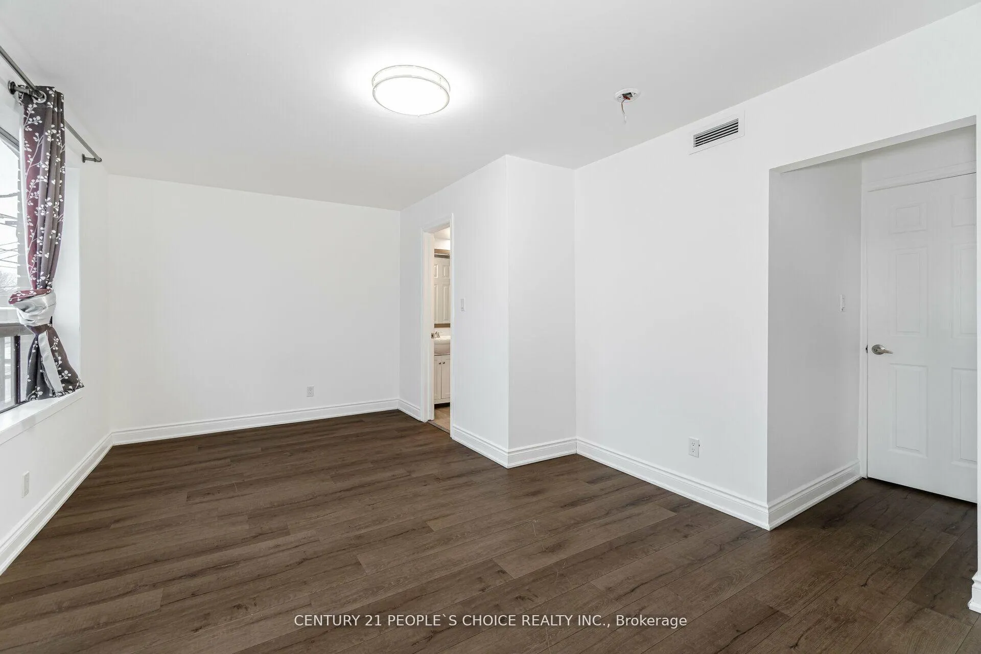 Front of Unit 2-Floor, 6 Mimico Avenue
