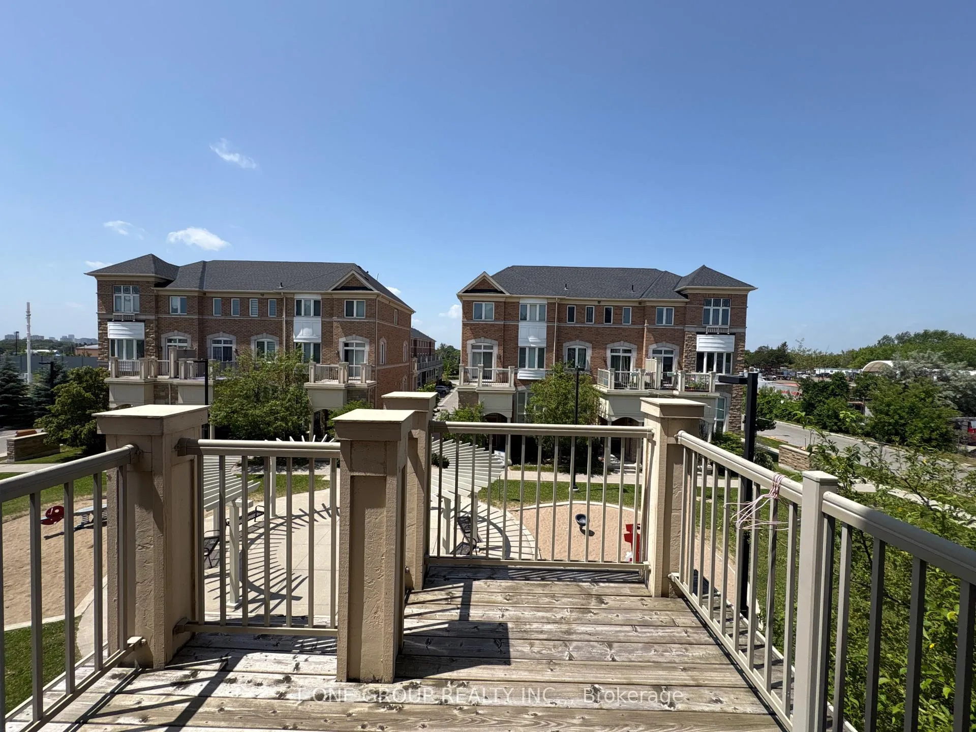 Photo 14 of 14 Petly Lane, Markham, Milliken Mills East — HOMEH