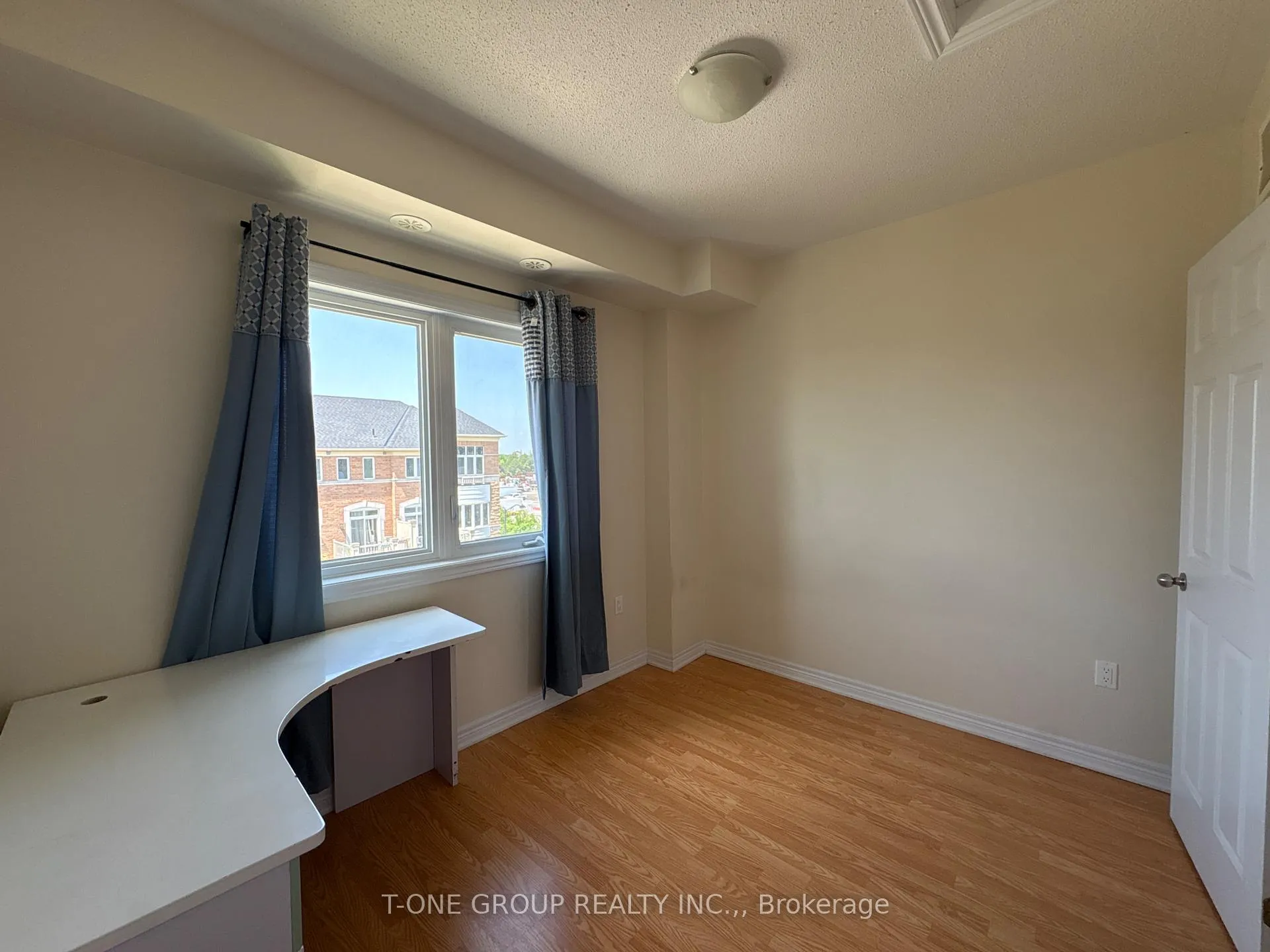 Photo 20 of 14 Petly Lane, Markham, Milliken Mills East — HOMEH