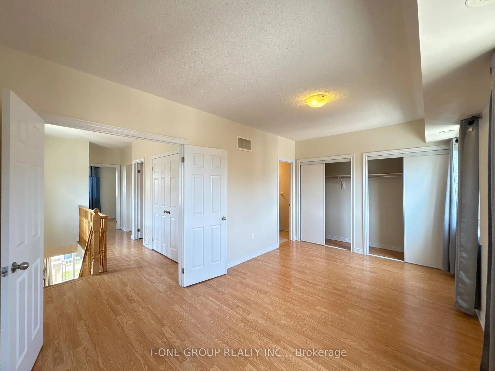Photo 26 of 14 Petly Lane, Markham, Milliken Mills East — HOMEH