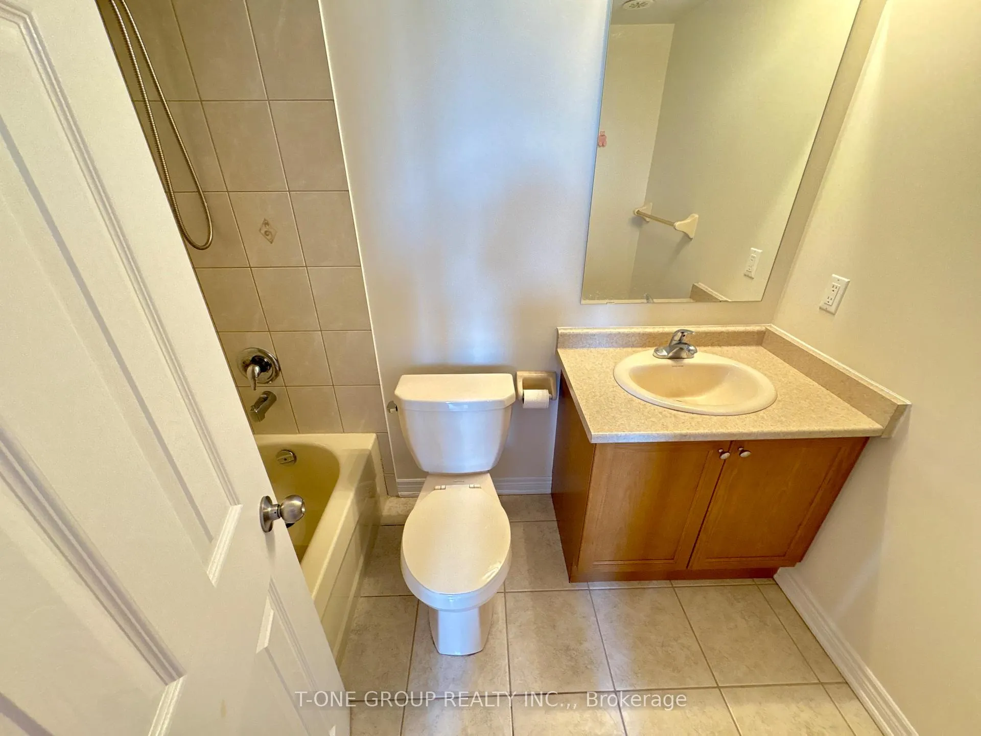 Photo 27 of 14 Petly Lane, Markham, Milliken Mills East — HOMEH