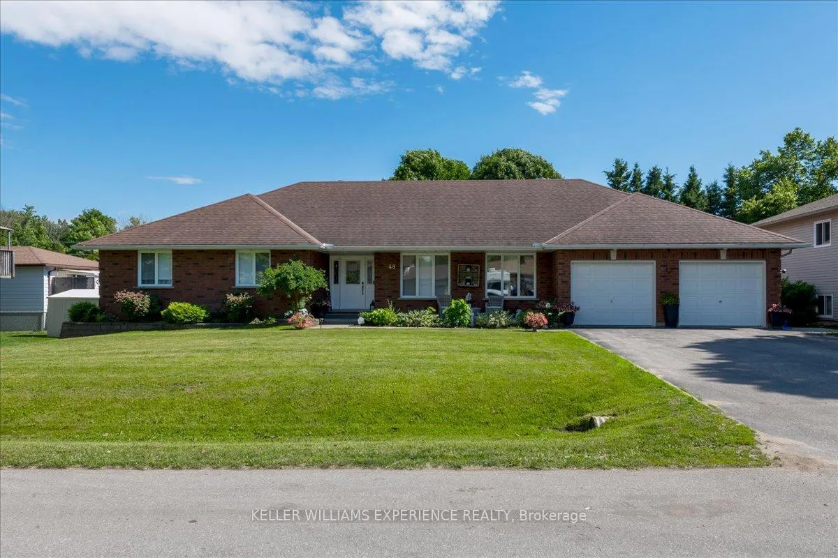 Photo 1 of 48 Brule Street, Penetanguishene — HOMEH