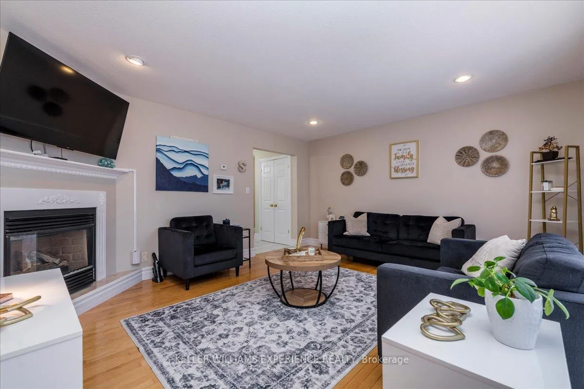 Photo 6 of 48 Brule Street, Penetanguishene — HOMEH