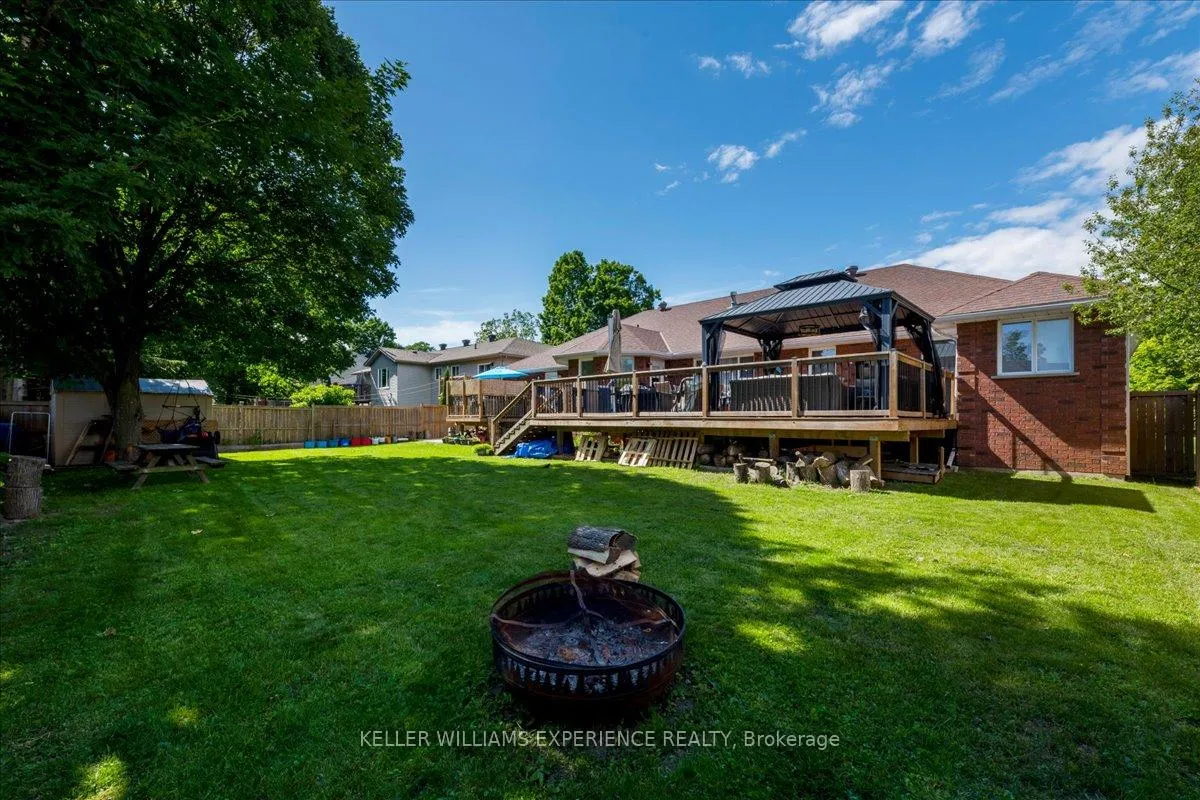 Photo 38 of 48 Brule Street, Penetanguishene — HOMEH