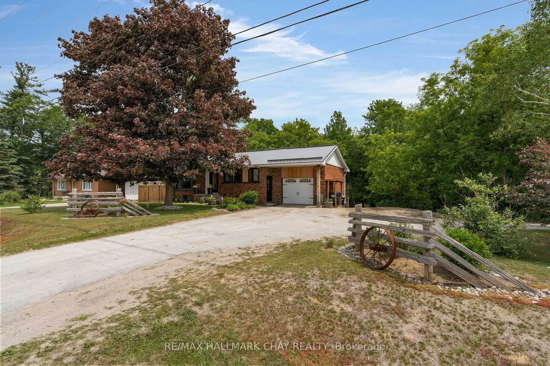 Photo 2 of 2 Wyant Drive, Clearview, Stayner — HOMEH