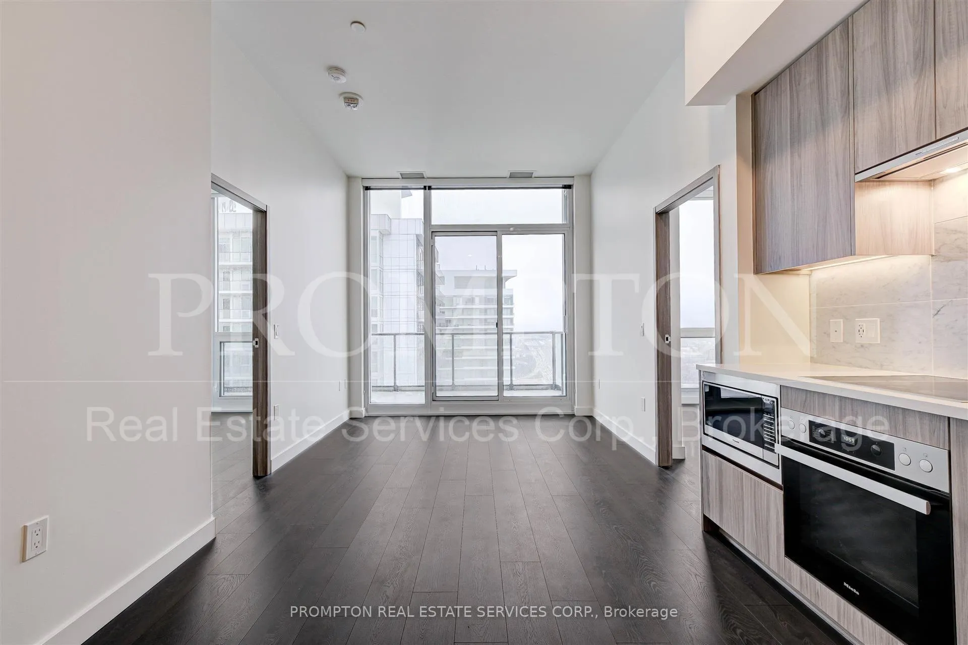 Photo 10 of Unit 2801, 95 McMahon Drive, North York, Bayview Village — HOMEH