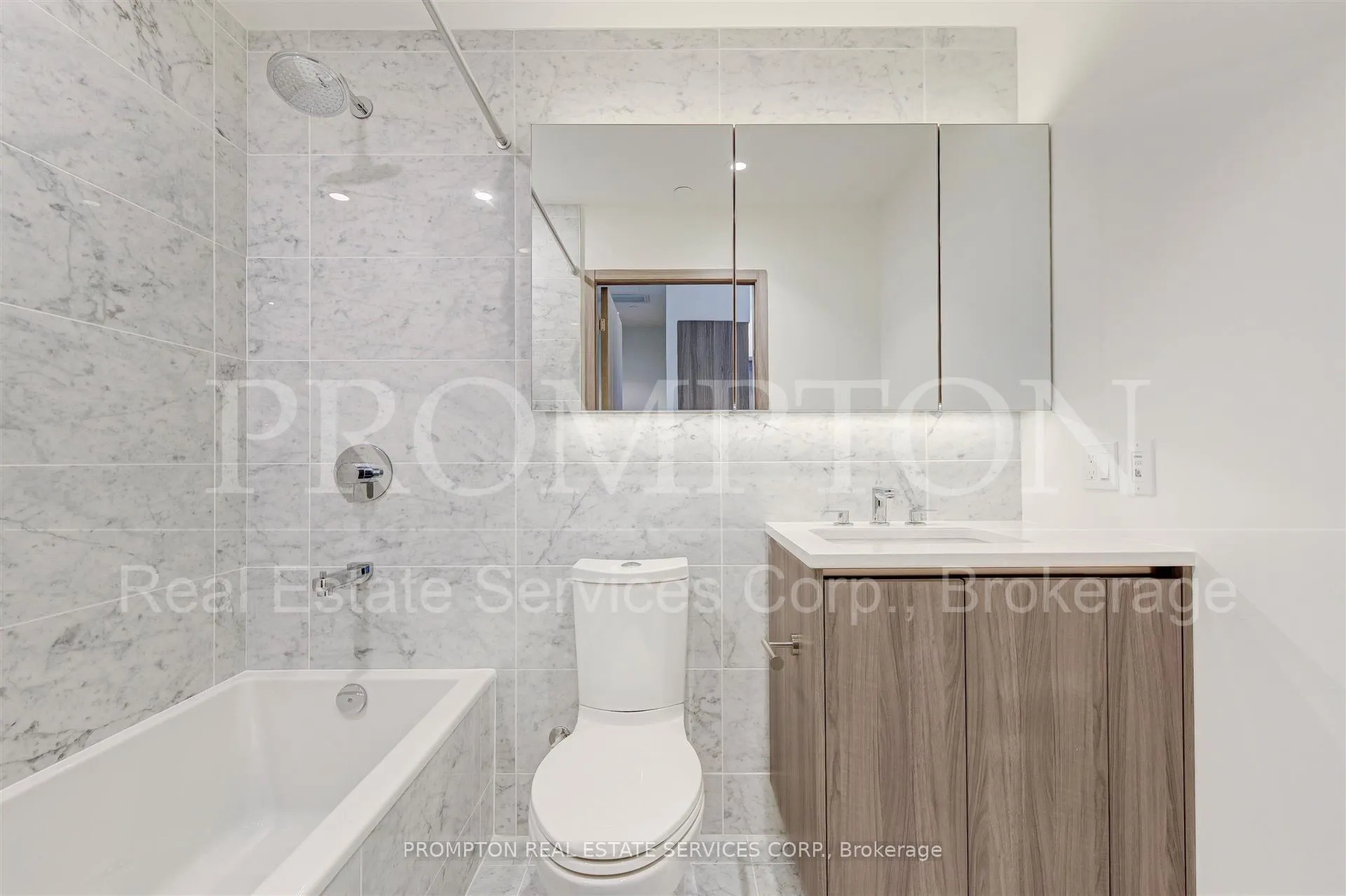Photo 15 of Unit 2801, 95 McMahon Drive, North York, Bayview Village — HOMEH