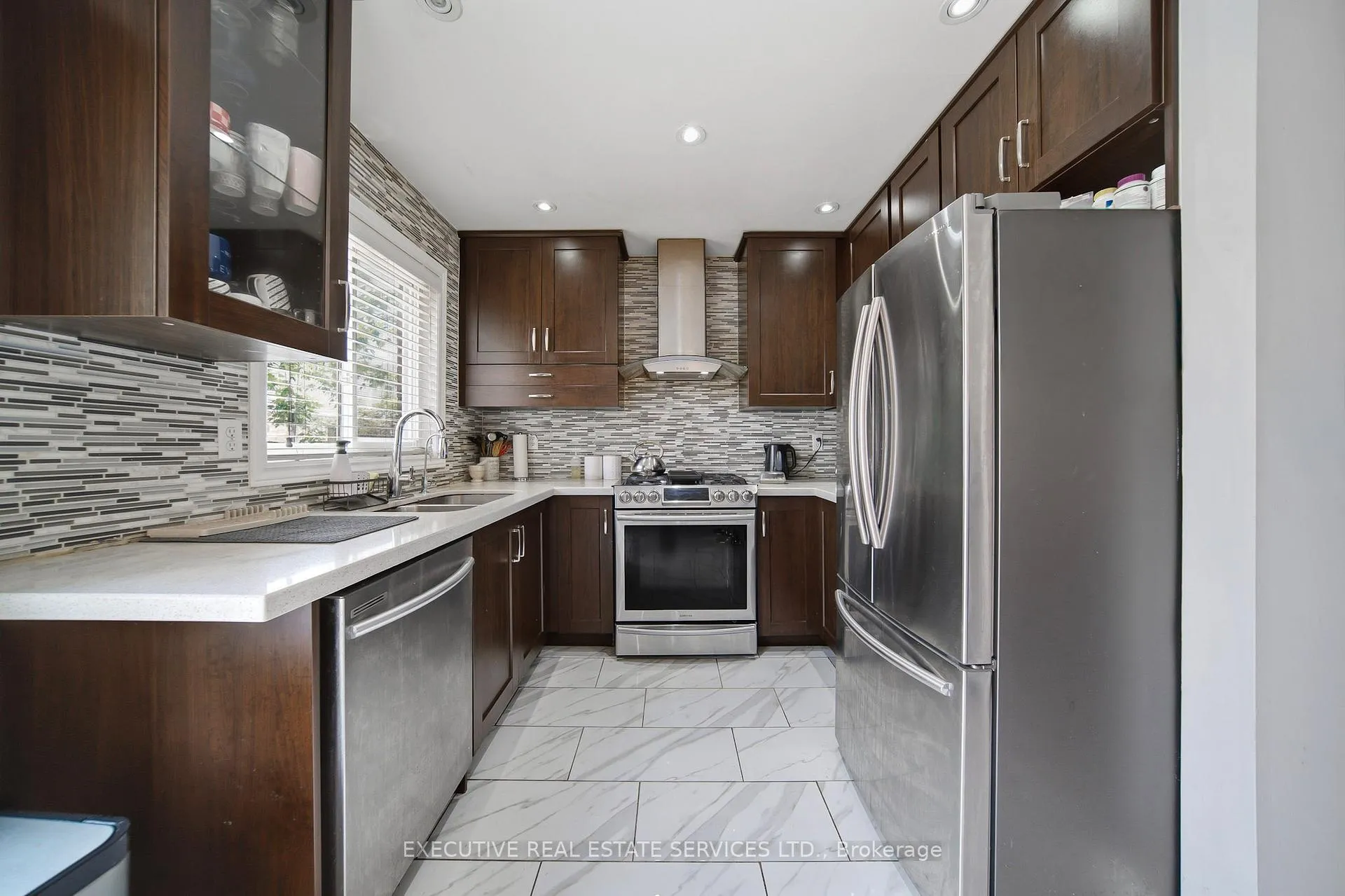 Photo 11 of 51 Worthington Avenue, Brampton, Fletcher's Meadow — HOMEH