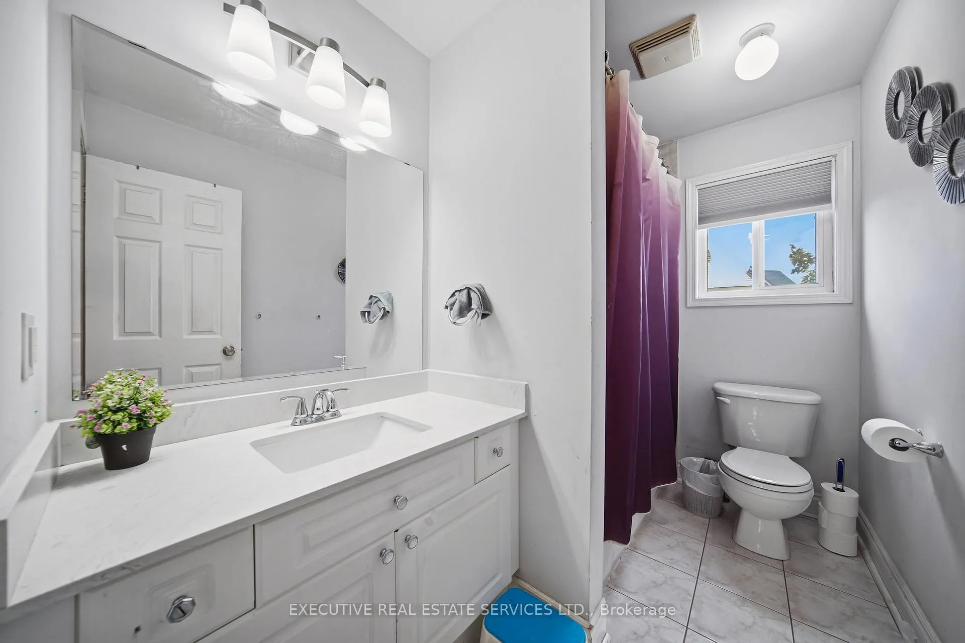 Photo 22 of 51 Worthington Avenue, Brampton, Fletcher's Meadow — HOMEH