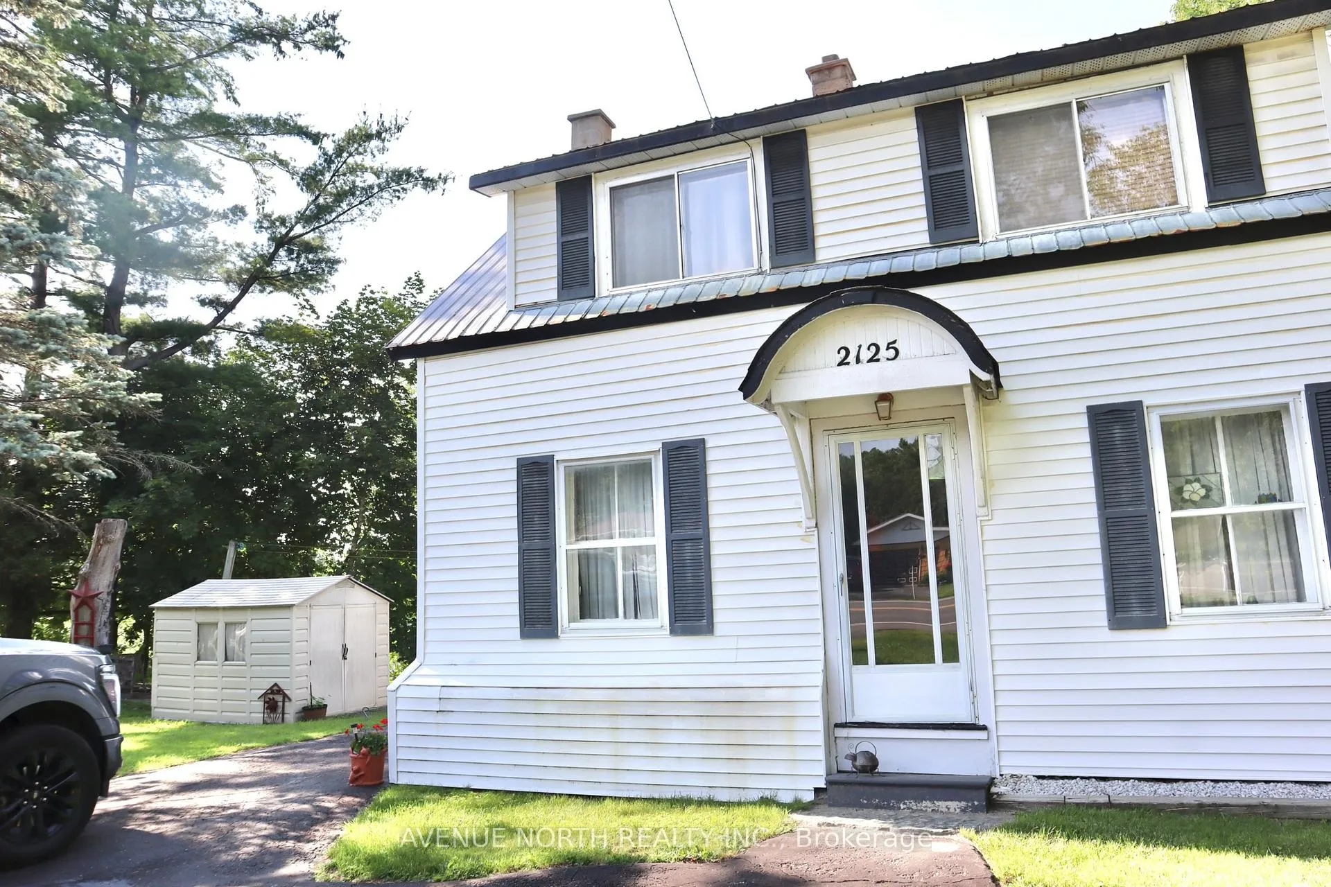 Photo 3 of 2125 Old Montreal Road, Ottawa, Camelot — HOMEH