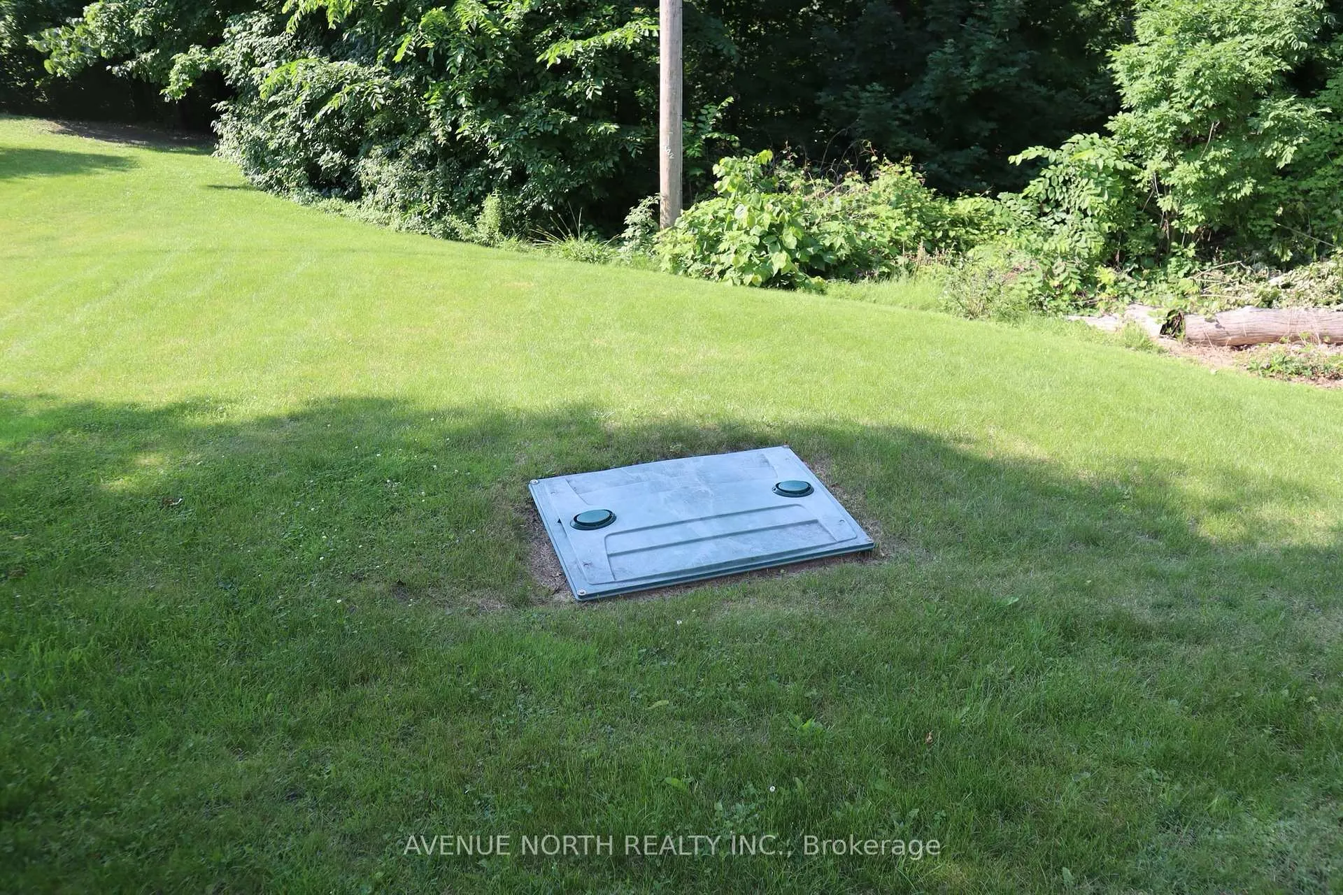 Photo 32 of 2125 Old Montreal Road, Ottawa, Camelot — HOMEH
