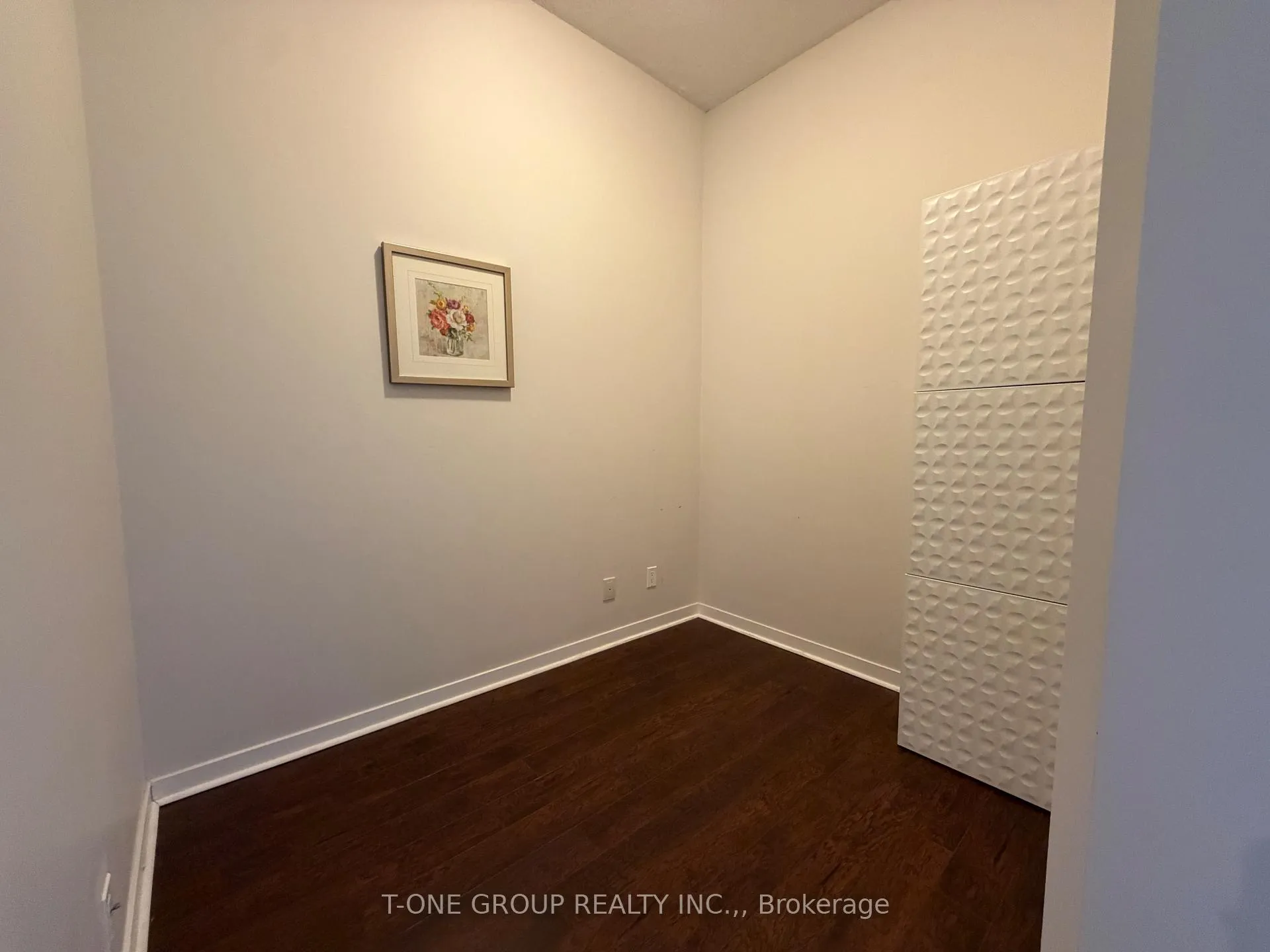 Photo 7 of Unit 2304, 770 Bay Street, Toronto, Bay Street Corridor — HOMEH