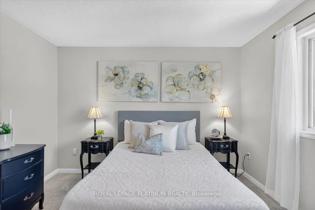 Photo 18 of 21 Vista Green Crescent, Brampton, Fletcher's Meadow — HOMEH