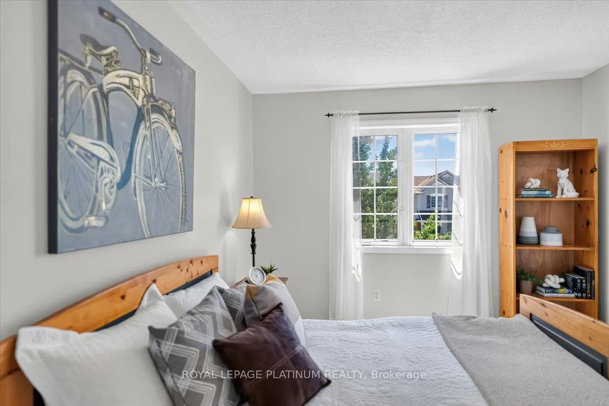 Photo 27 of 21 Vista Green Crescent, Brampton, Fletcher's Meadow — HOMEH
