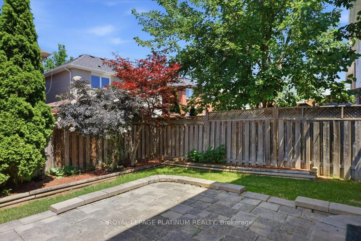 Photo 38 of 21 Vista Green Crescent, Brampton, Fletcher's Meadow — HOMEH