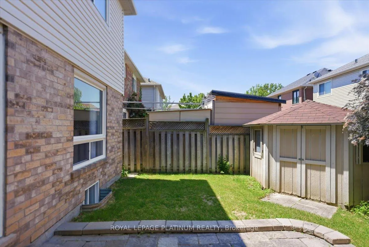 Photo 39 of 21 Vista Green Crescent, Brampton, Fletcher's Meadow — HOMEH