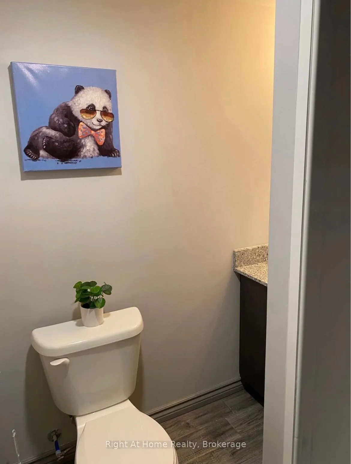 Photo 15 of Unit H201, 275 Larch Street, Waterloo, Beechwood/University — HOMEH