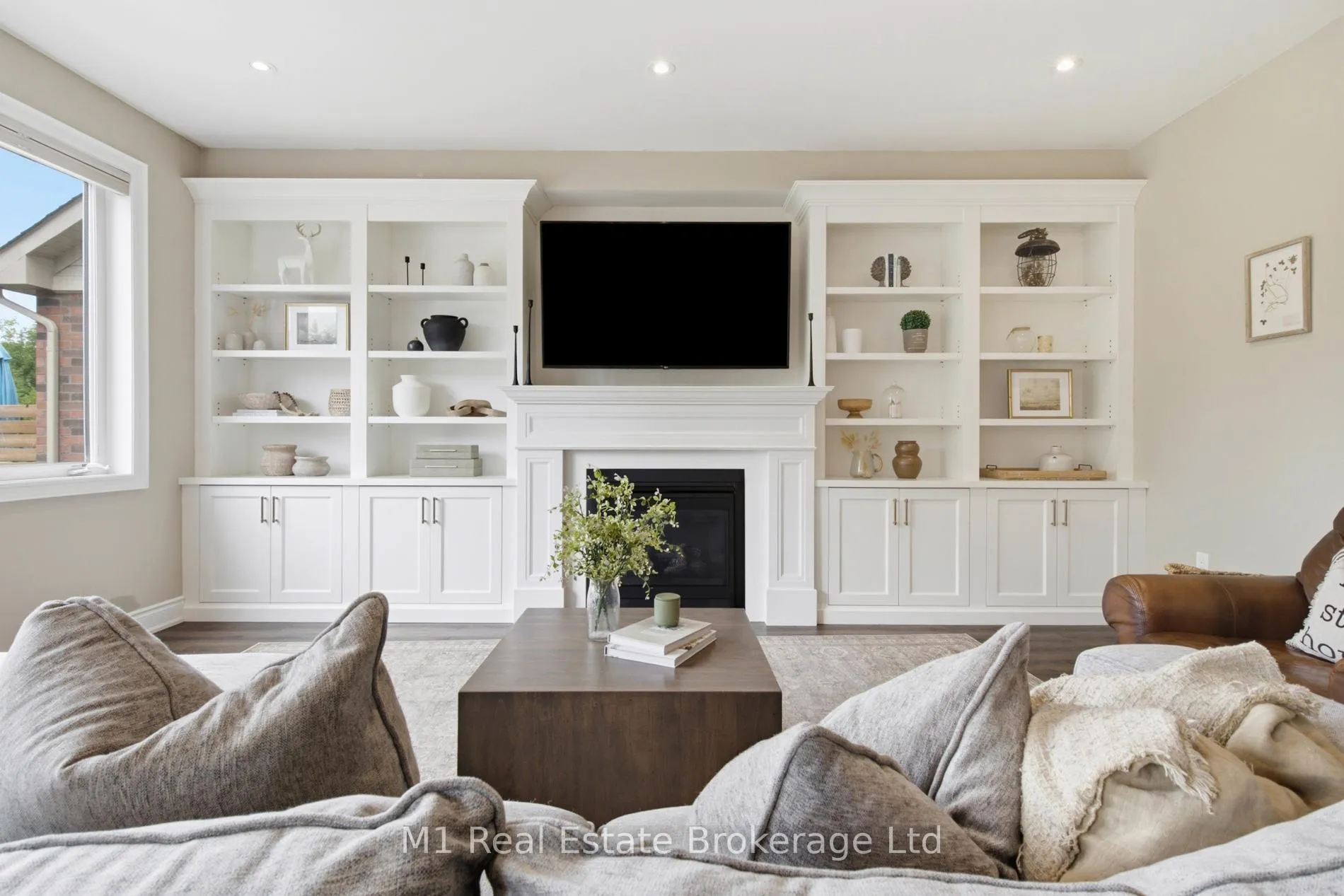 Photo 9 of 140 Harpin Way E, Centre Wellington, Fergus — HOMEH