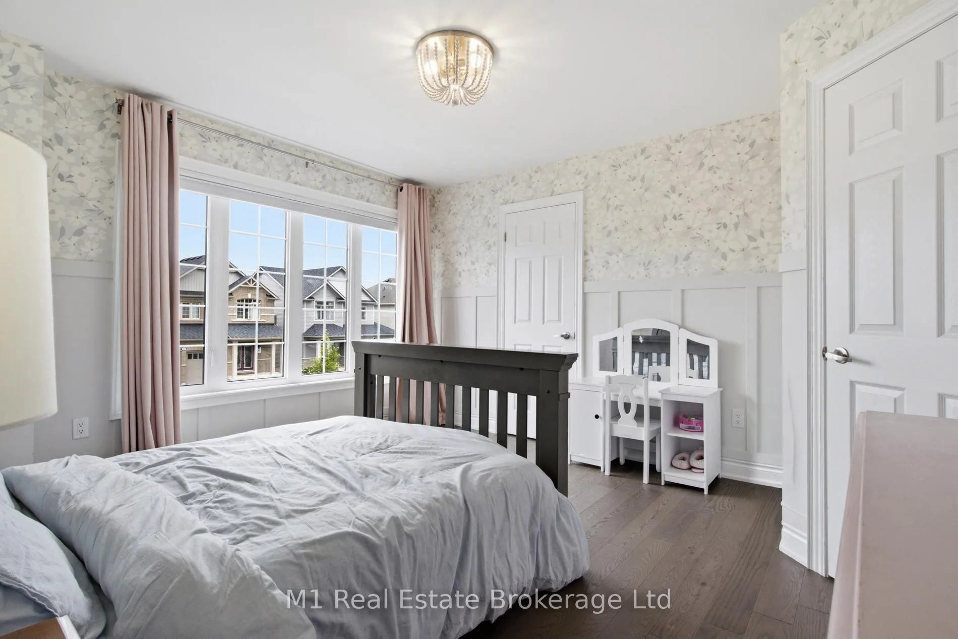 Photo 24 of 140 Harpin Way E, Centre Wellington, Fergus — HOMEH