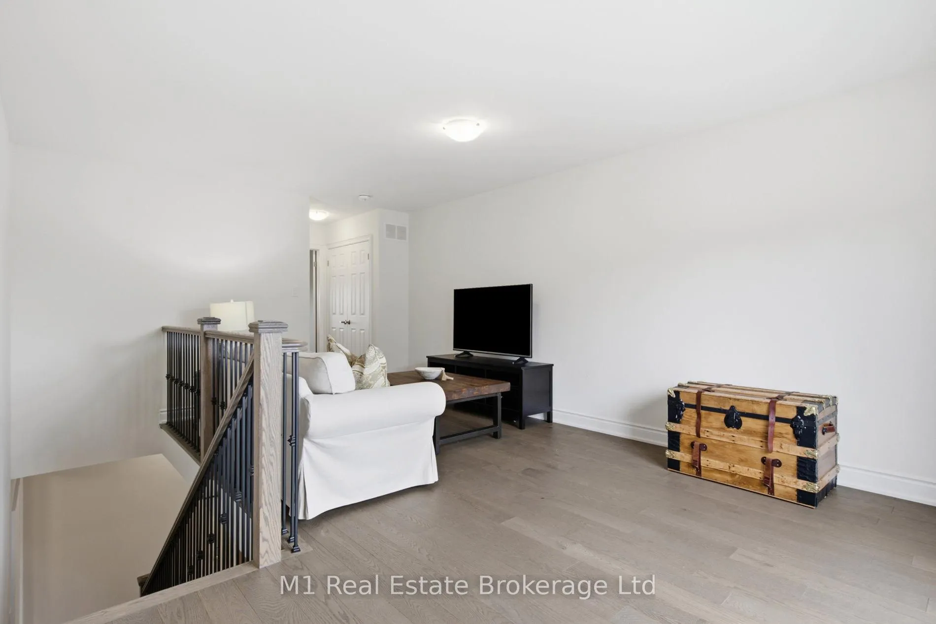 Photo 25 of 140 Harpin Way E, Centre Wellington, Fergus — HOMEH