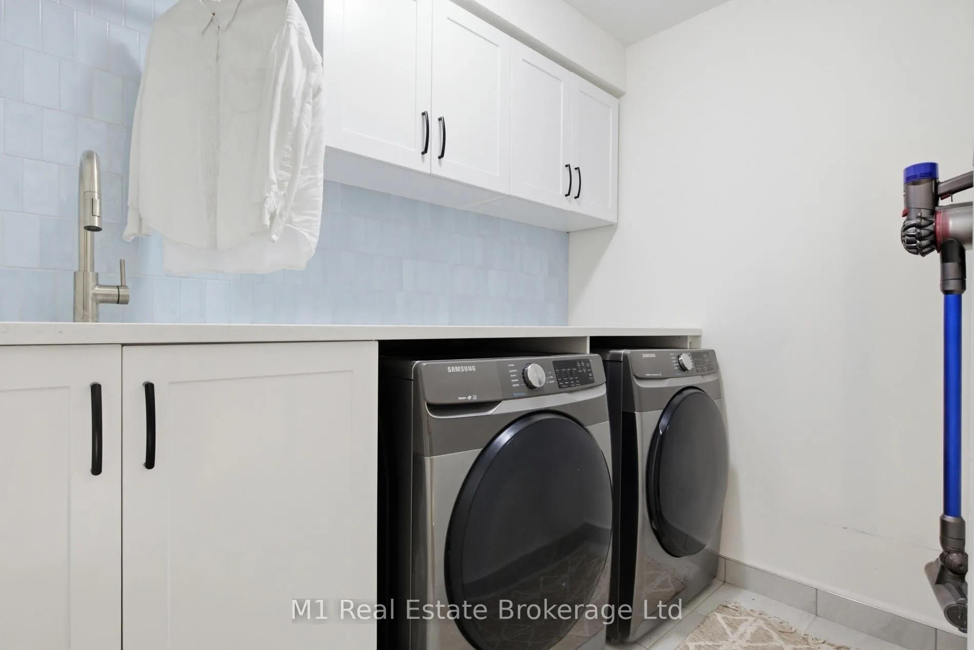 Photo 31 of 140 Harpin Way E, Centre Wellington, Fergus — HOMEH