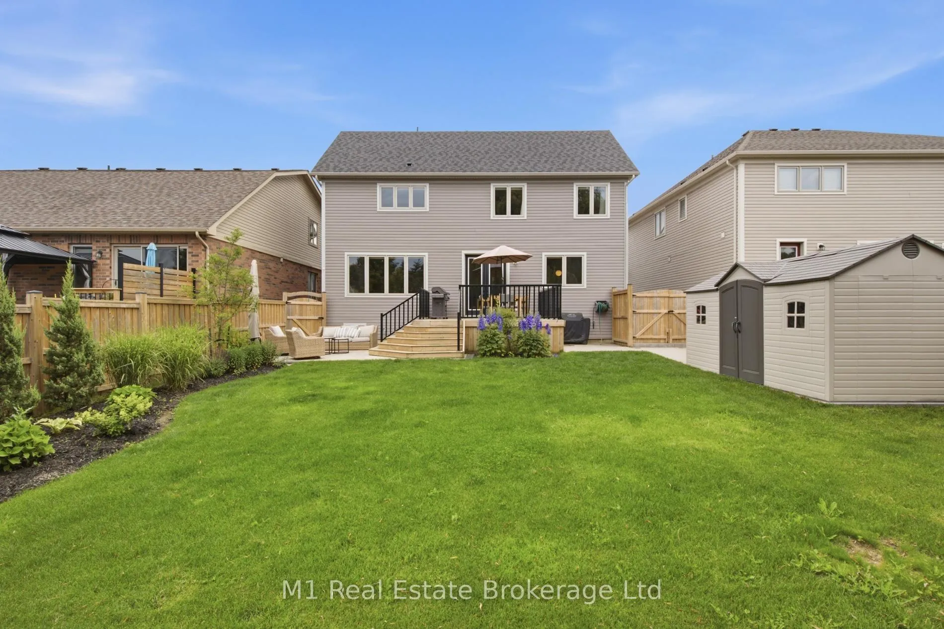 Photo 40 of 140 Harpin Way E, Centre Wellington, Fergus — HOMEH