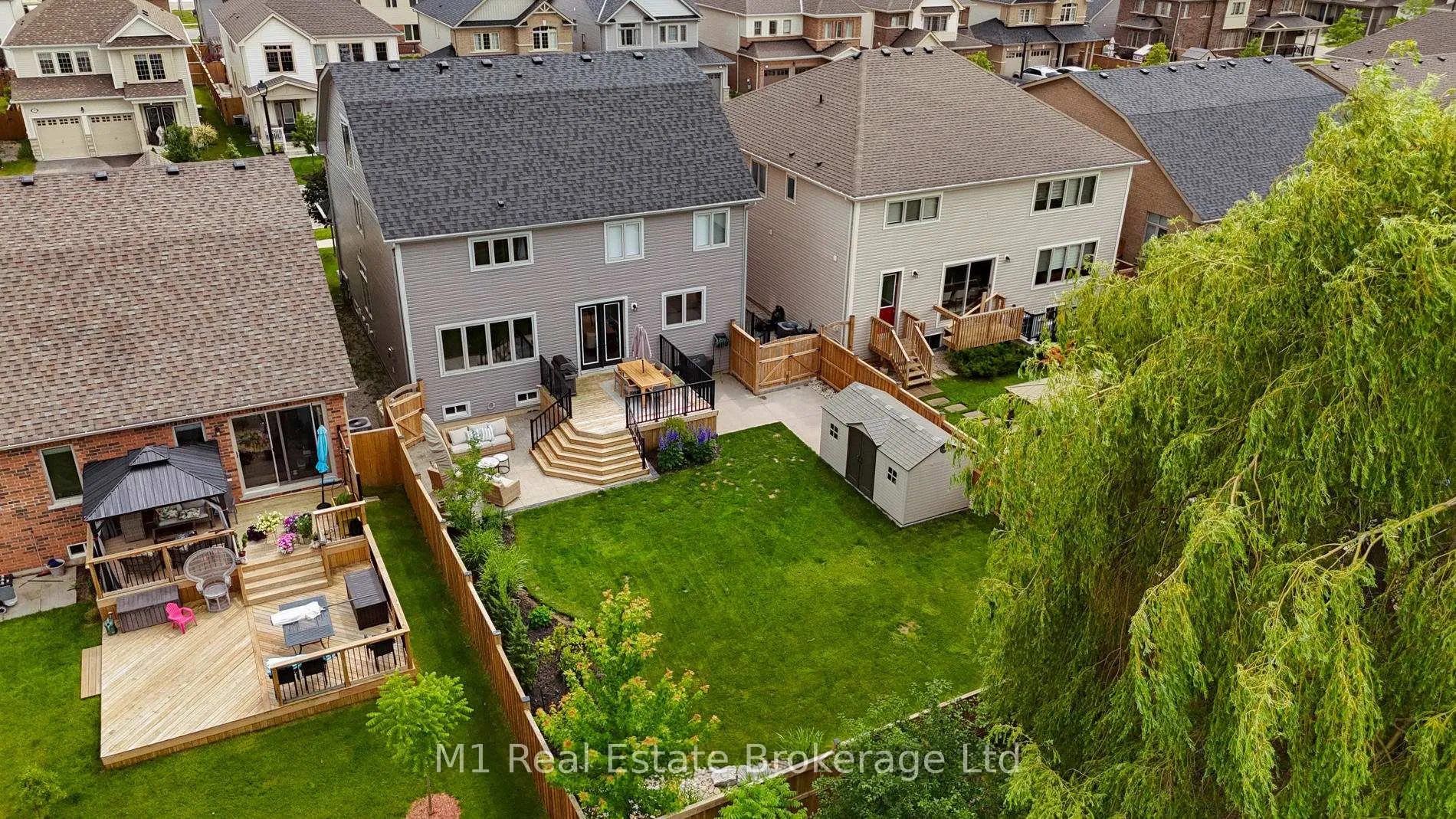 Photo 42 of 140 Harpin Way E, Centre Wellington, Fergus — HOMEH