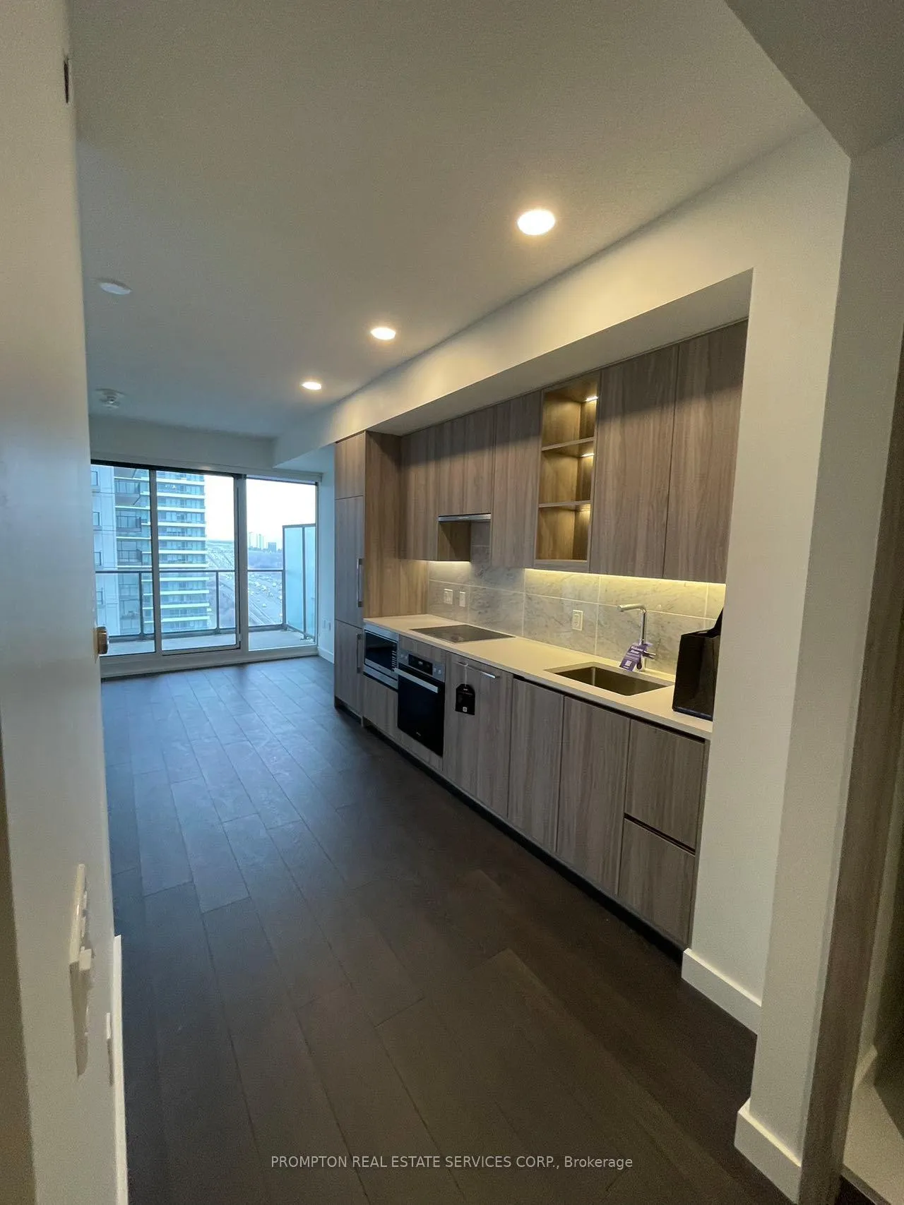 Photo 13 of Unit 2015, 85 McMahon Drive, North York, Bayview Village — HOMEH